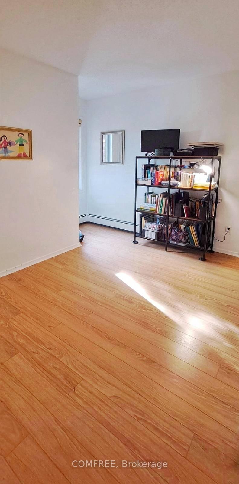 Photo 18 of 194 Alvin Road, Ottawa, Manor Park — HOMEH