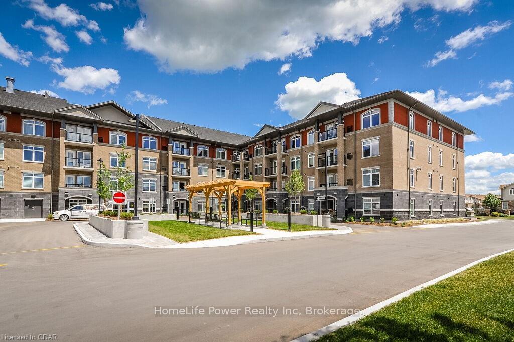 Photo 4 of Unit 319, 106 Bard Boulevard, Guelph, Pineridge/Westminster Woods — HOMEH