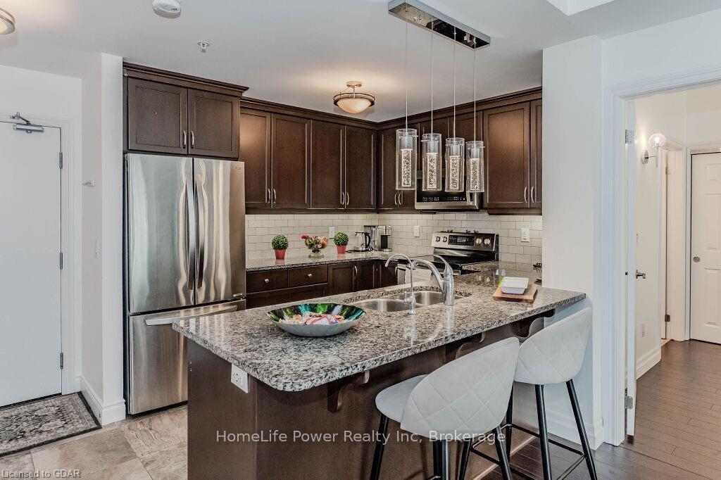 Photo 15 of Unit 319, 106 Bard Boulevard, Guelph, Pineridge/Westminster Woods — HOMEH
