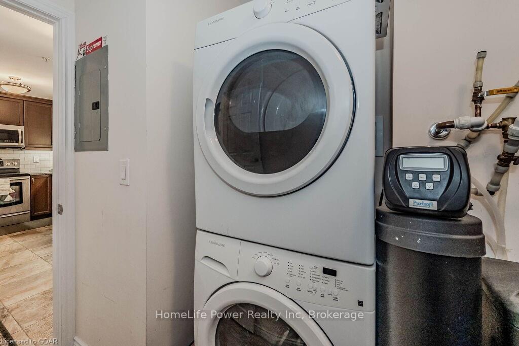 Photo 32 of Unit 319, 106 Bard Boulevard, Guelph, Pineridge/Westminster Woods — HOMEH