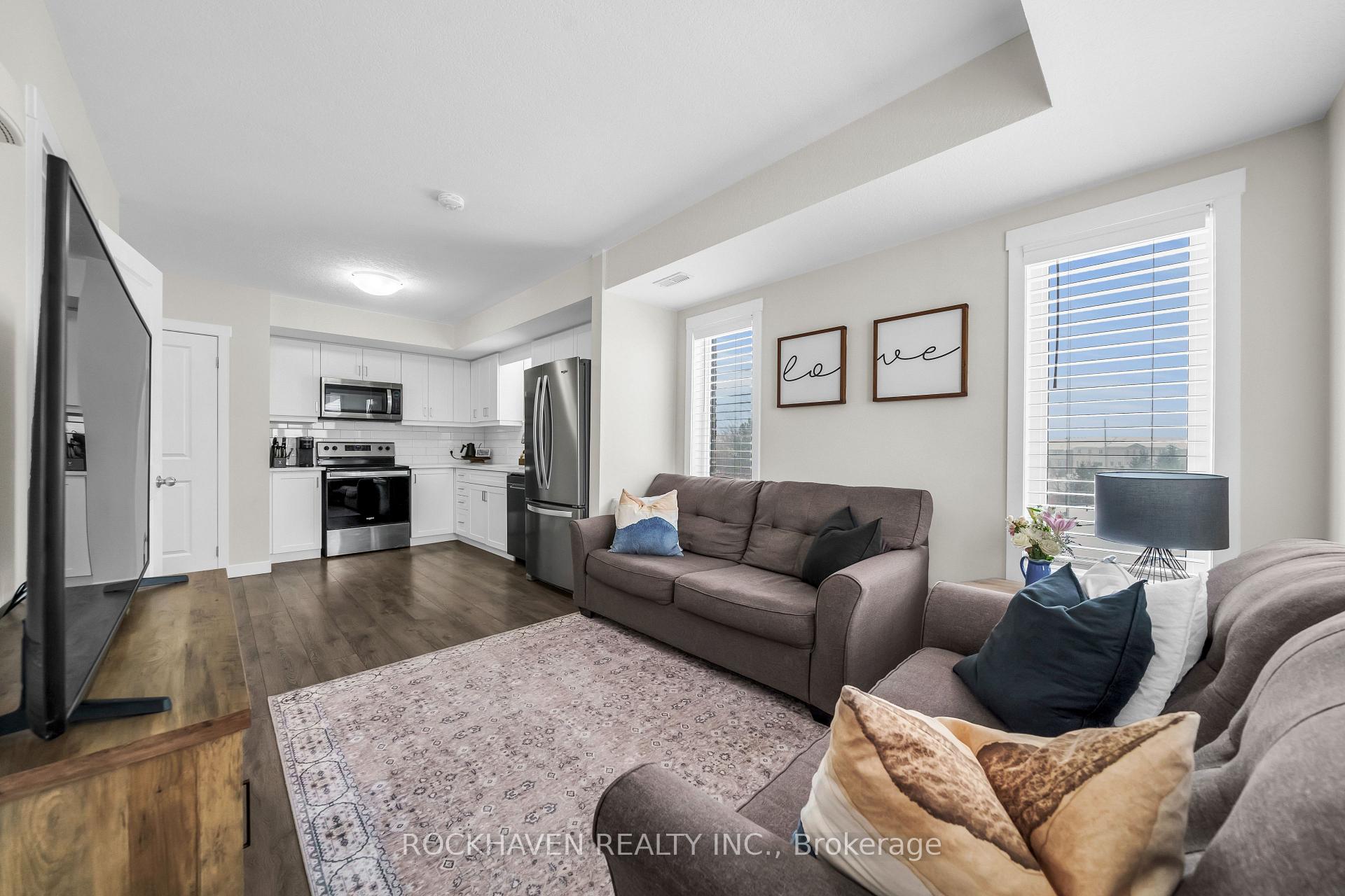 Photo 6 of Unit E, 148 Rochefort Street E, Kitchener — HOMEH