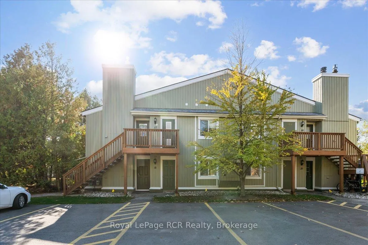 Photo 4 of Unit 17, 15 Dawson Drive, Collingwood — HOMEH