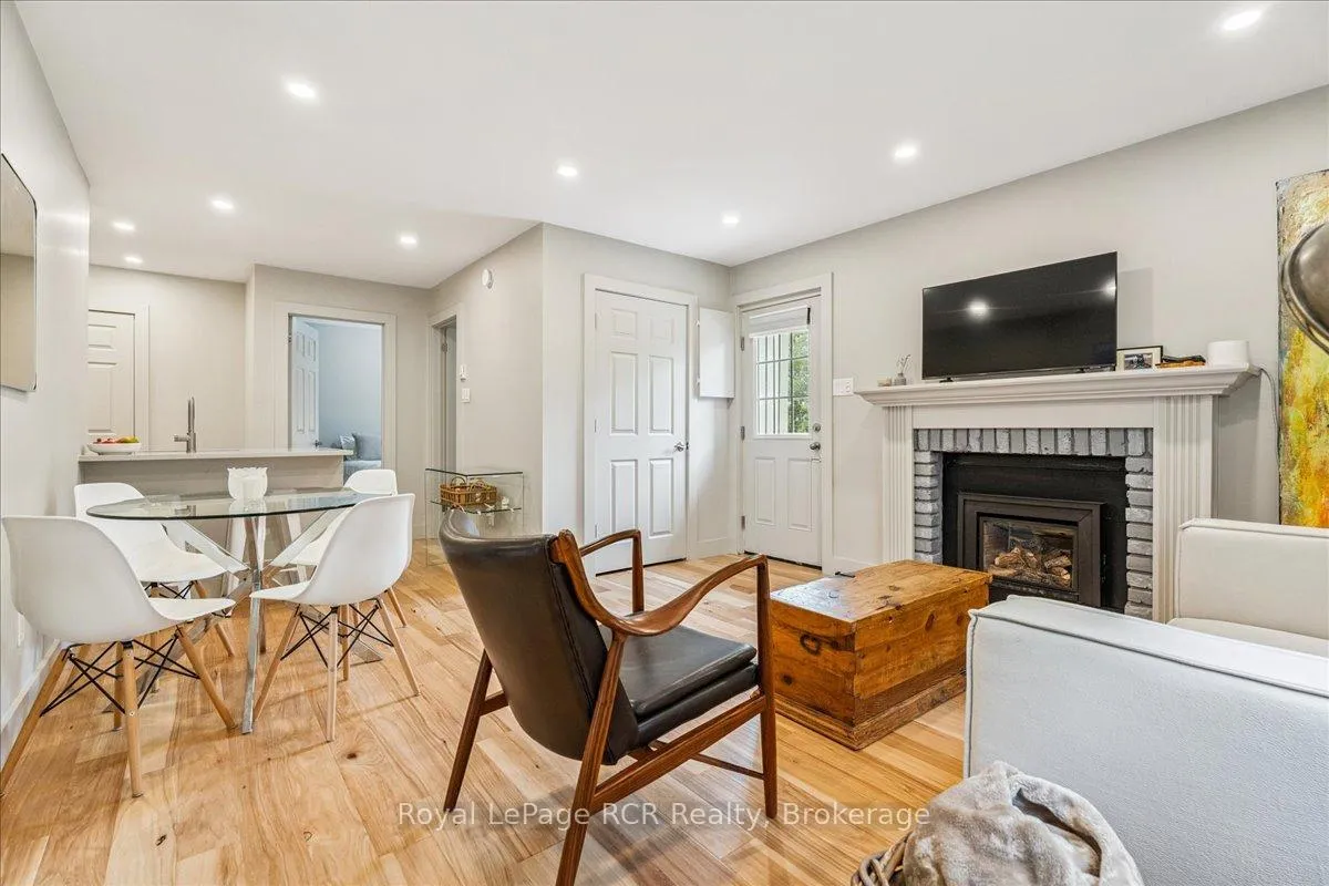 Photo 10 of Unit 17, 15 Dawson Drive, Collingwood — HOMEH