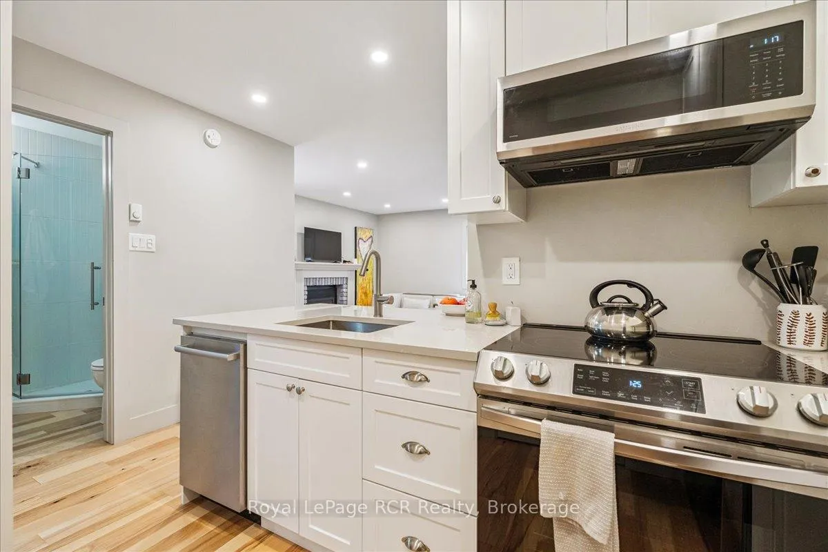 Photo 16 of Unit 17, 15 Dawson Drive, Collingwood — HOMEH