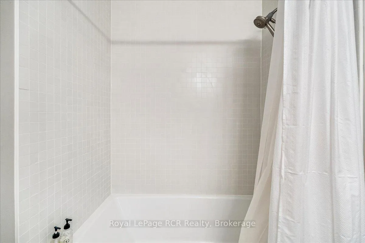 Photo 38 of Unit 17, 15 Dawson Drive, Collingwood — HOMEH