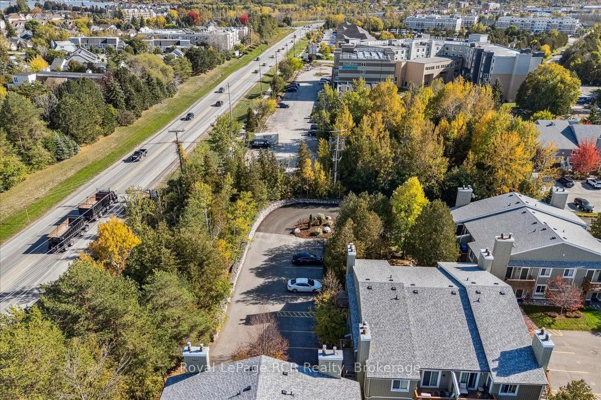 Photo 42 of Unit 17, 15 Dawson Drive, Collingwood — HOMEH