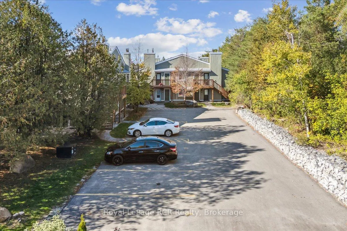 Photo 47 of Unit 17, 15 Dawson Drive, Collingwood — HOMEH