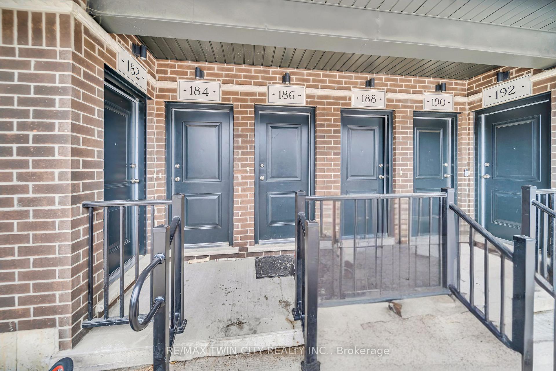 Photo 2 of 186 Wheat Lane, Kitchener — HOMEH