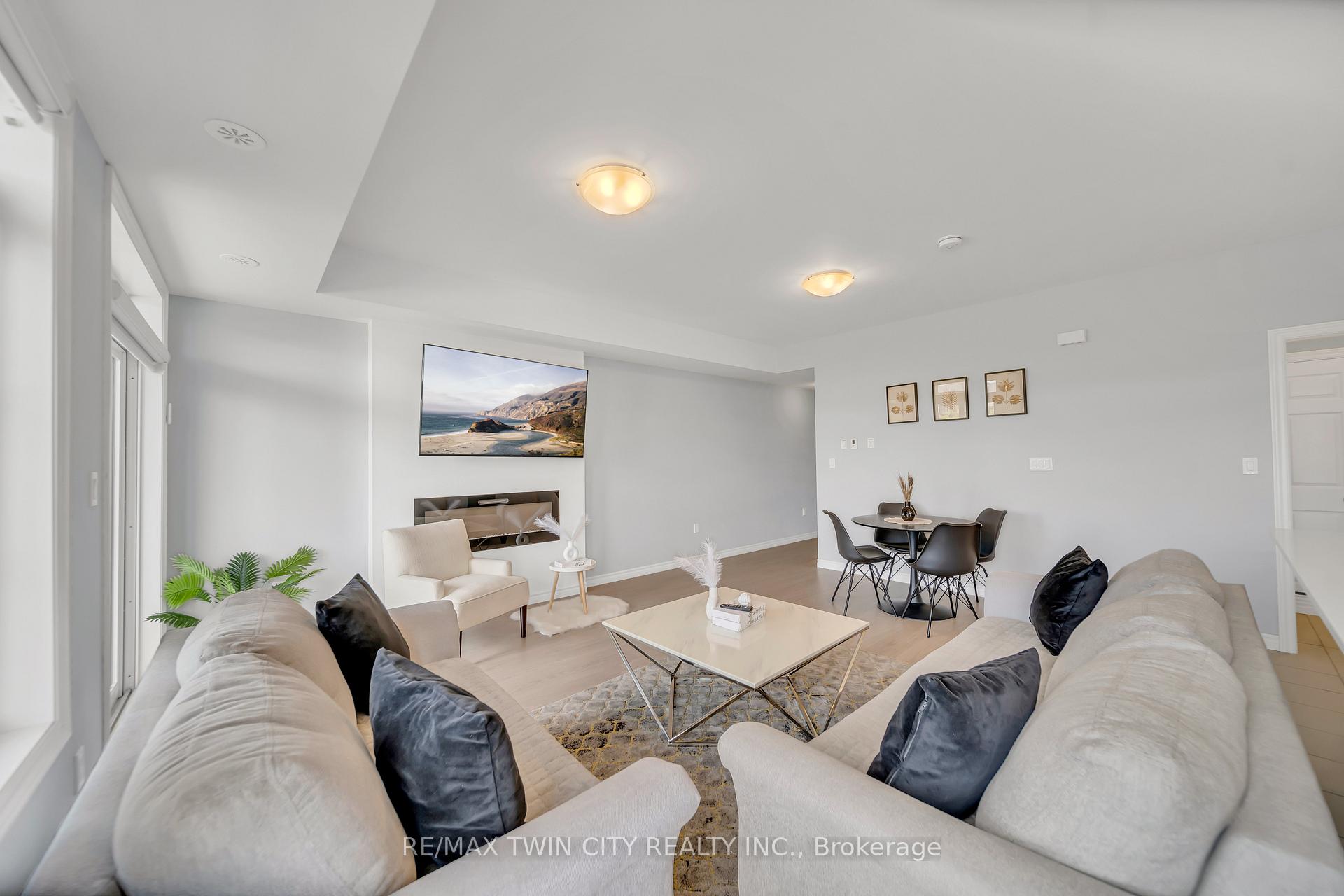 Photo 7 of 186 Wheat Lane, Kitchener — HOMEH