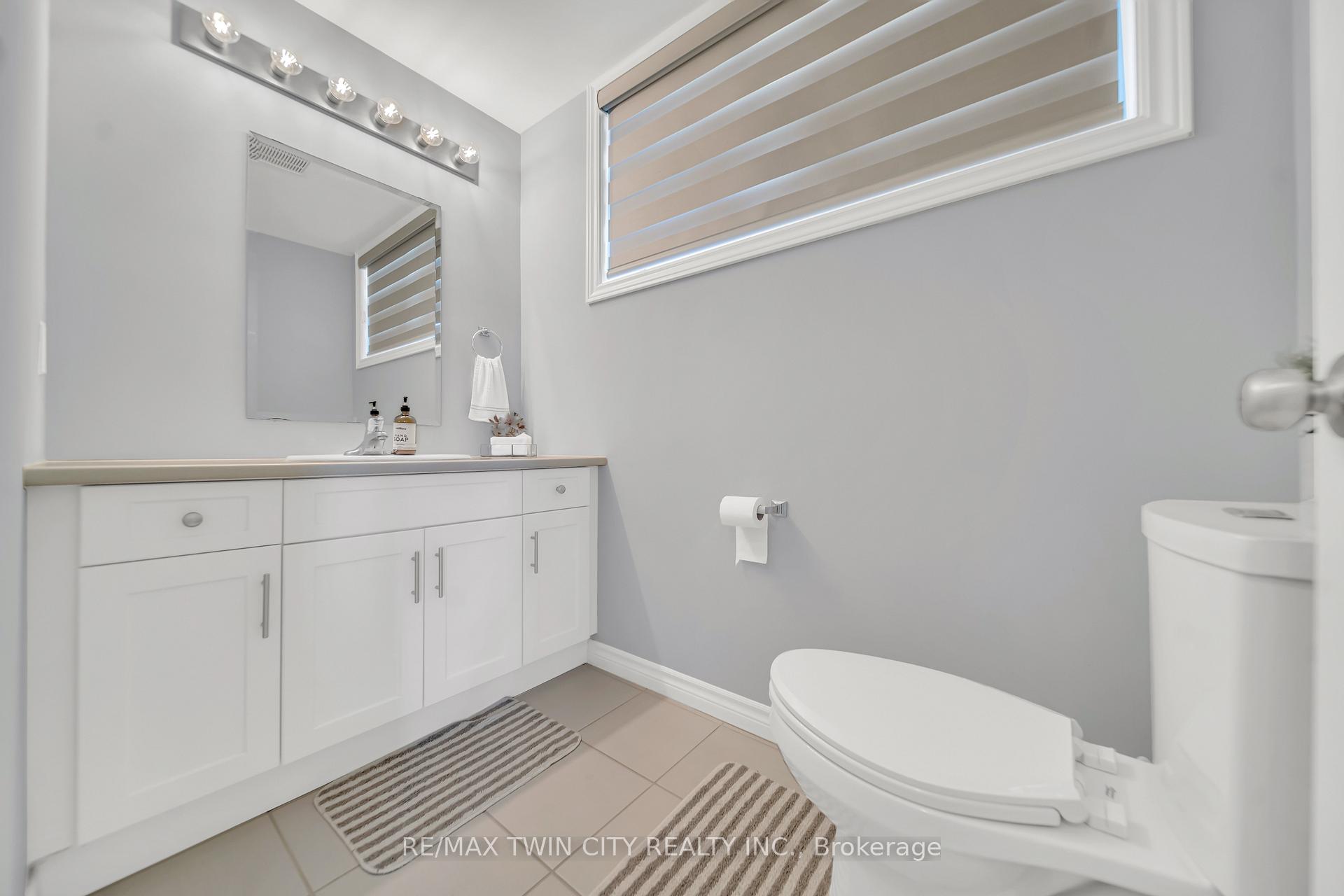 Photo 12 of 186 Wheat Lane, Kitchener — HOMEH