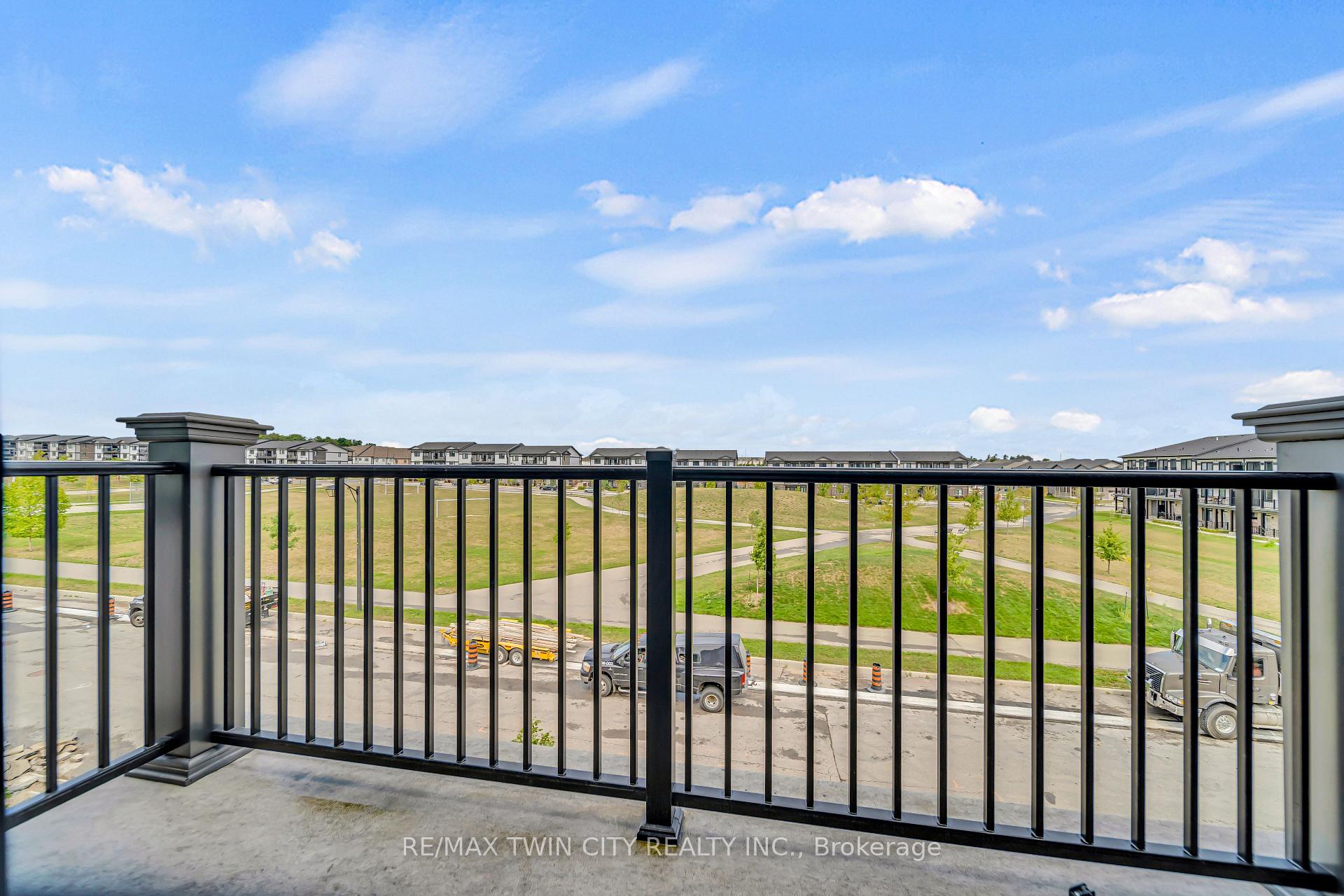 Photo 18 of 186 Wheat Lane, Kitchener — HOMEH