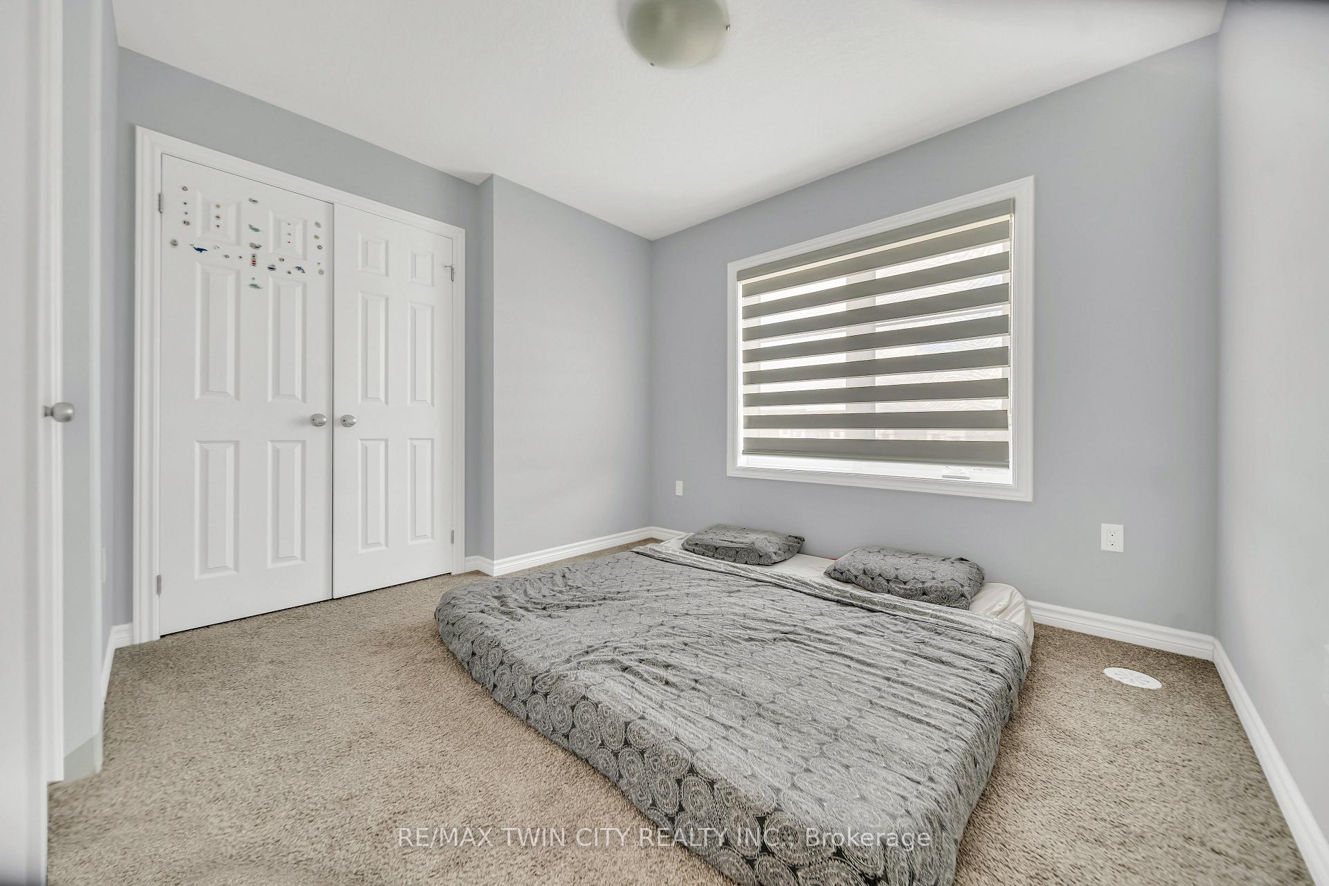 Photo 19 of 186 Wheat Lane, Kitchener — HOMEH