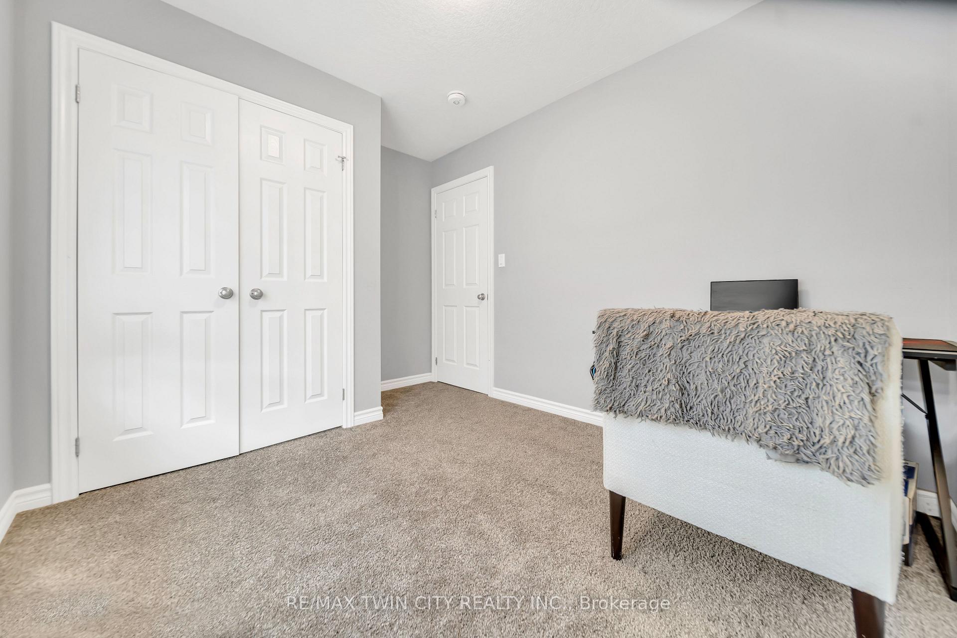 Photo 24 of 186 Wheat Lane, Kitchener — HOMEH