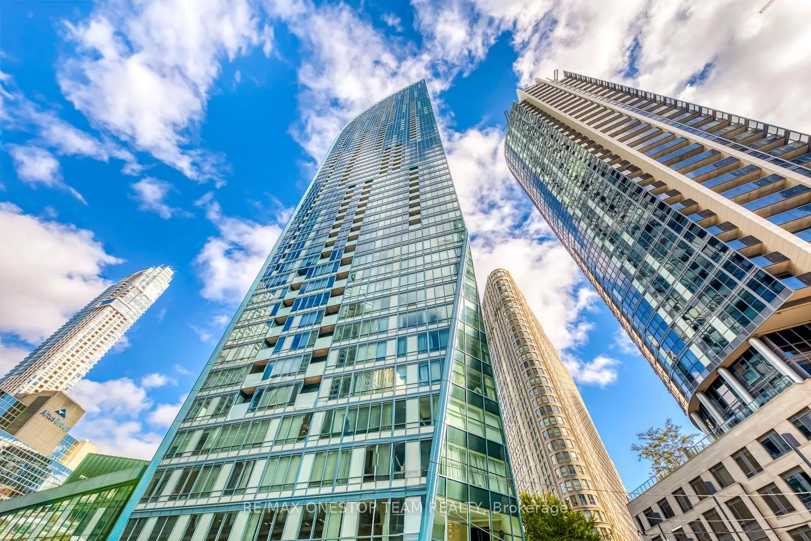 Photo 1 of Unit 3703, 8 The Esplanade, Toronto, Waterfront Communities — HOMEH