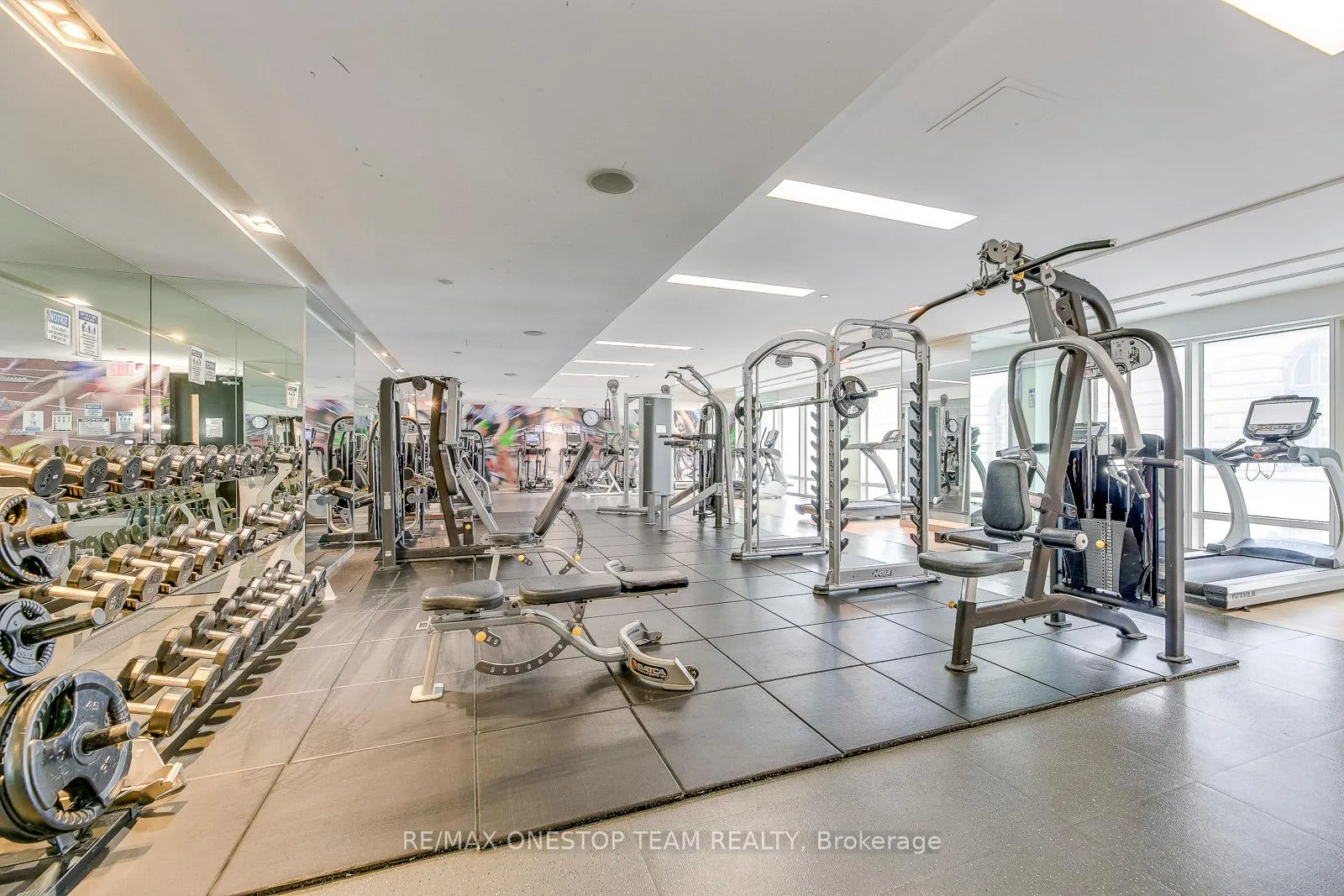 Photo 22 of Unit 3703, 8 The Esplanade, Toronto, Waterfront Communities — HOMEH