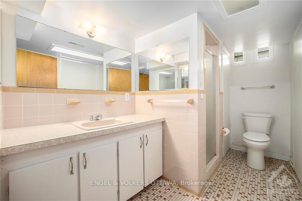 Photo 19 of 5 Deerlane Avenue, Ottawa, Pineglen/Country Place — HOMEH