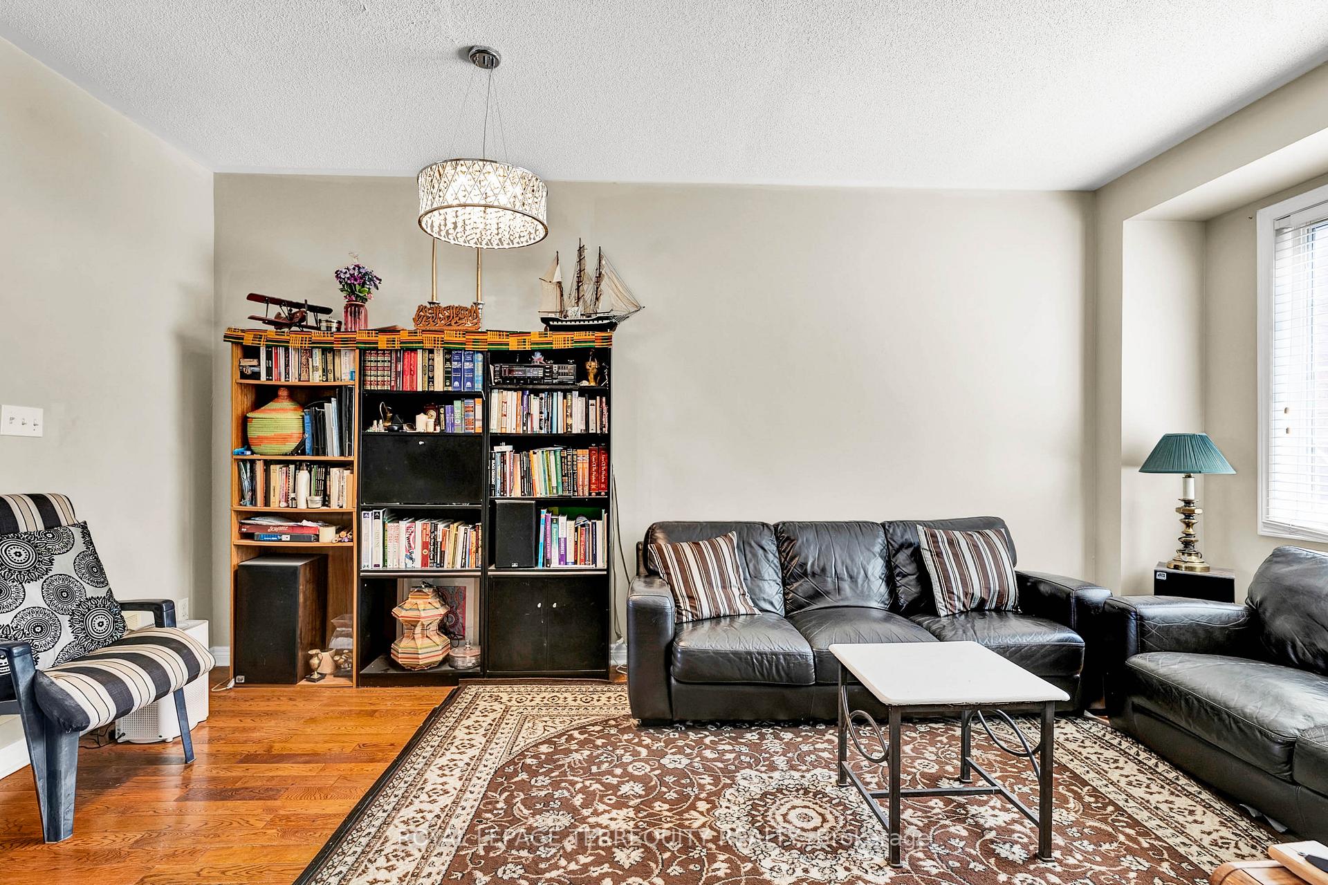 Photo 8 of 5 Collis Lane, Ajax, South East — HOMEH