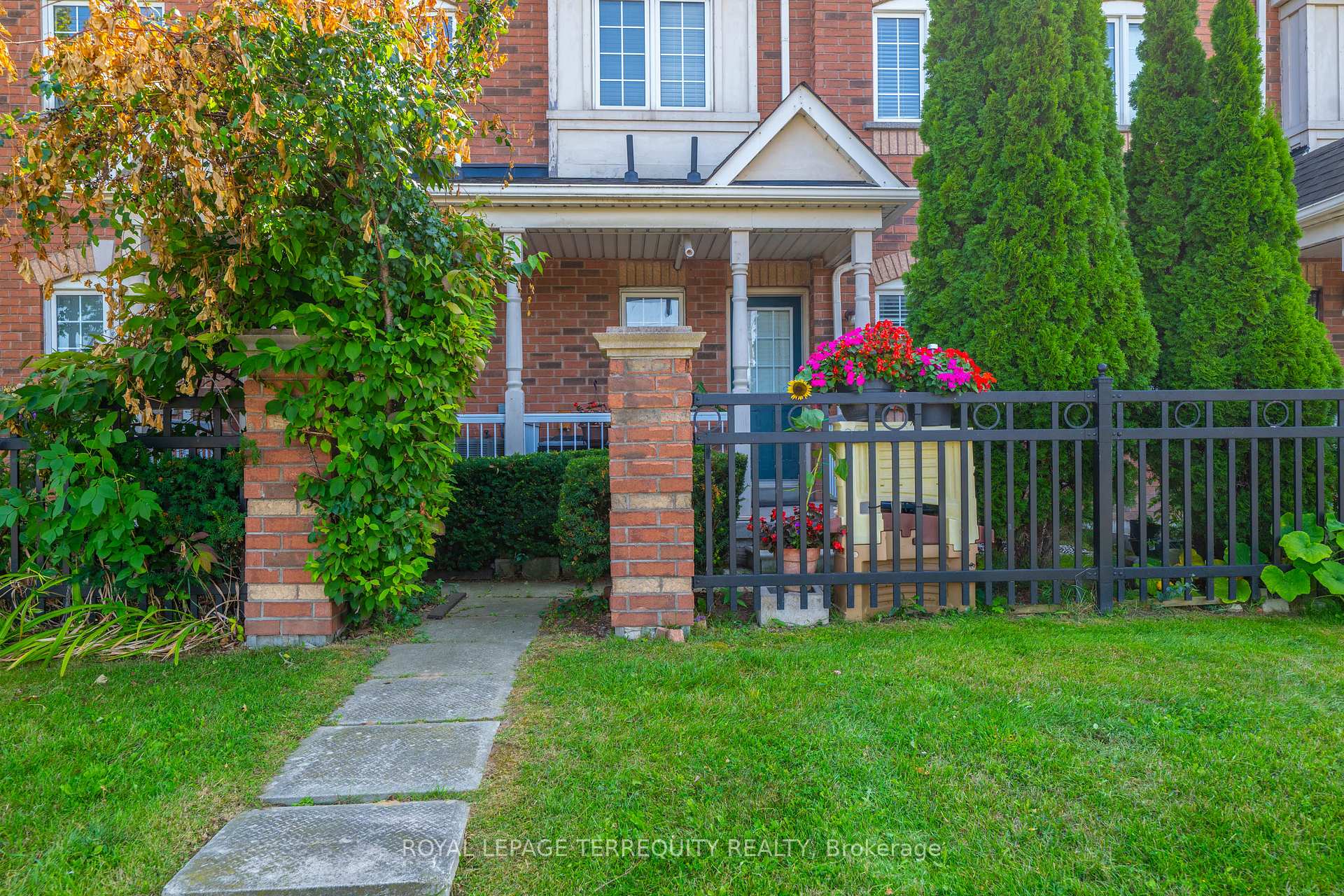 Photo 31 of 5 Collis Lane, Ajax, South East — HOMEH