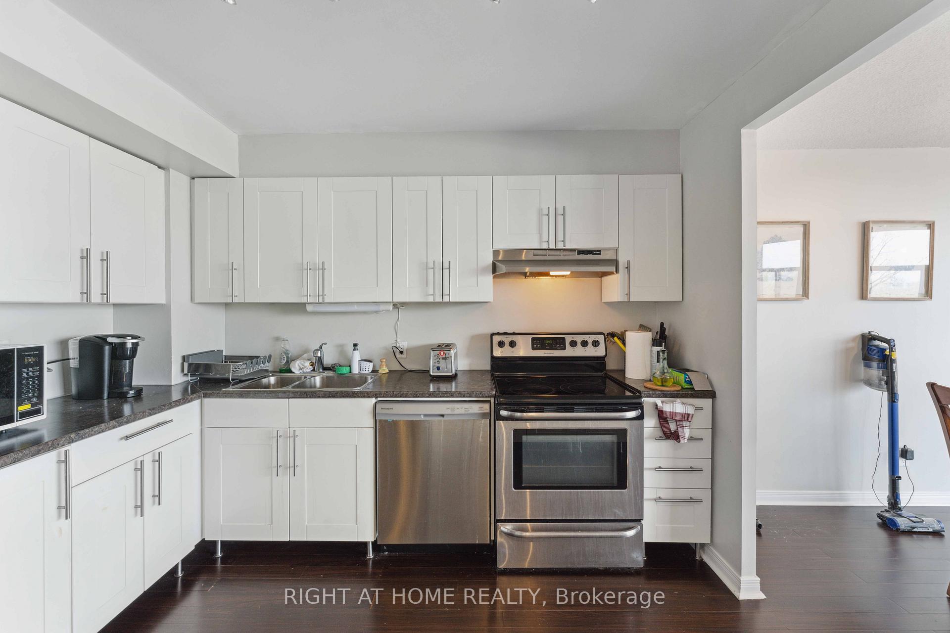 Photo 7 of Unit 502, 2760 Carousel Crescent, Ottawa, Emerald Woods/Sawmill Creek — HOMEH