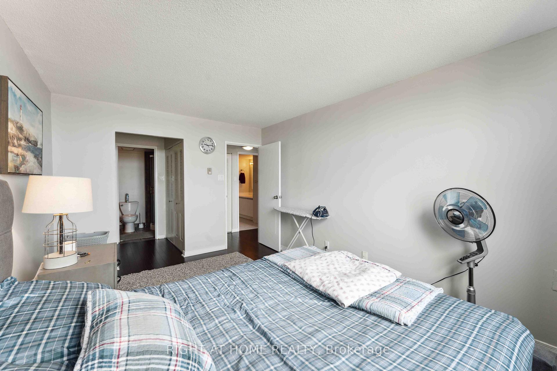 Photo 13 of Unit 502, 2760 Carousel Crescent, Ottawa, Emerald Woods/Sawmill Creek — HOMEH
