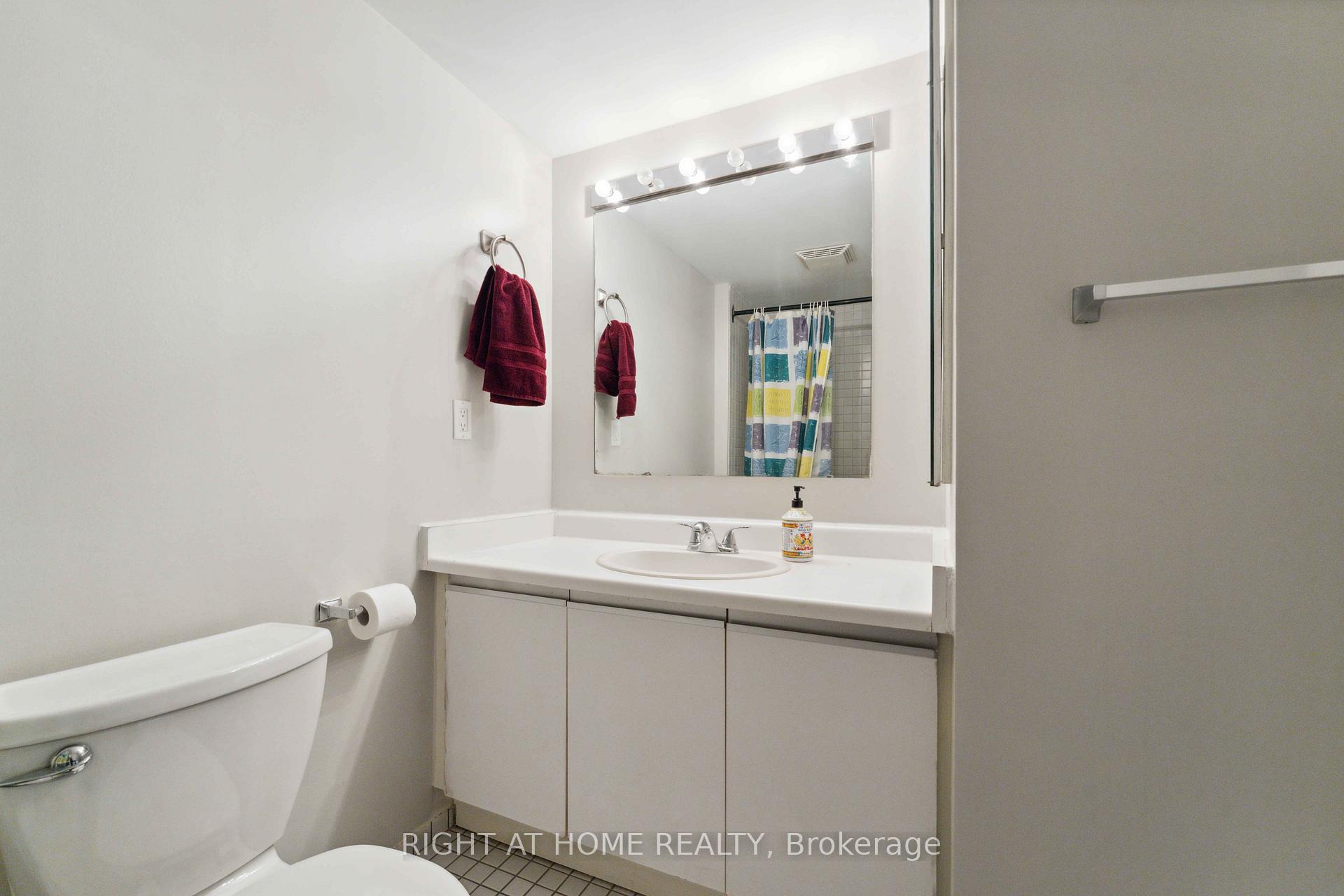 Photo 22 of Unit 502, 2760 Carousel Crescent, Ottawa, Emerald Woods/Sawmill Creek — HOMEH
