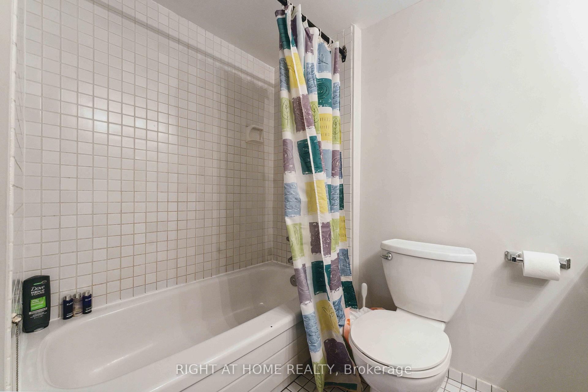 Photo 23 of Unit 502, 2760 Carousel Crescent, Ottawa, Emerald Woods/Sawmill Creek — HOMEH