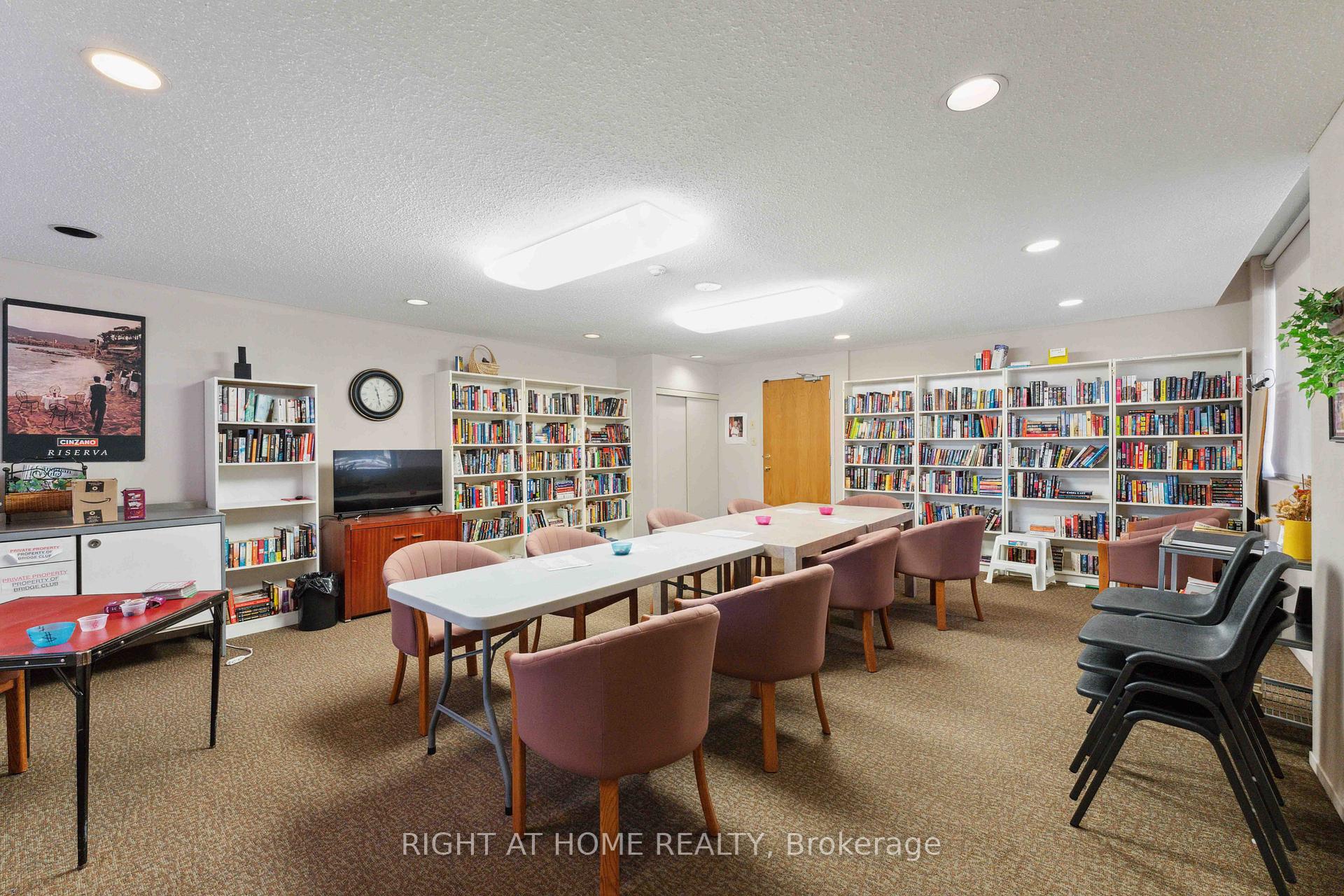 Photo 25 of Unit 502, 2760 Carousel Crescent, Ottawa, Emerald Woods/Sawmill Creek — HOMEH