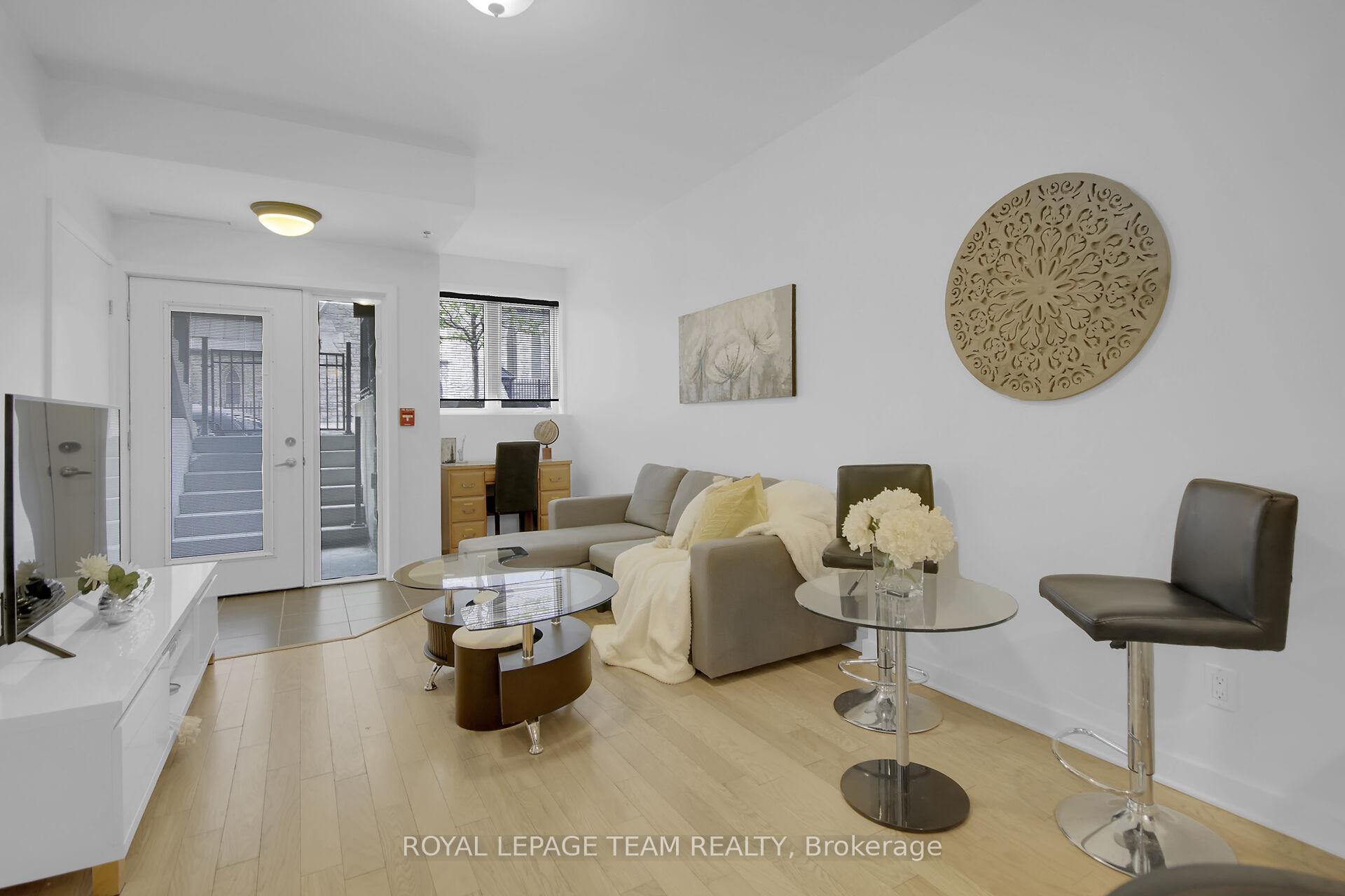 Photo 5 of Unit 102, 142 Daly Avenue, Ottawa, Sandy Hill — HOMEH