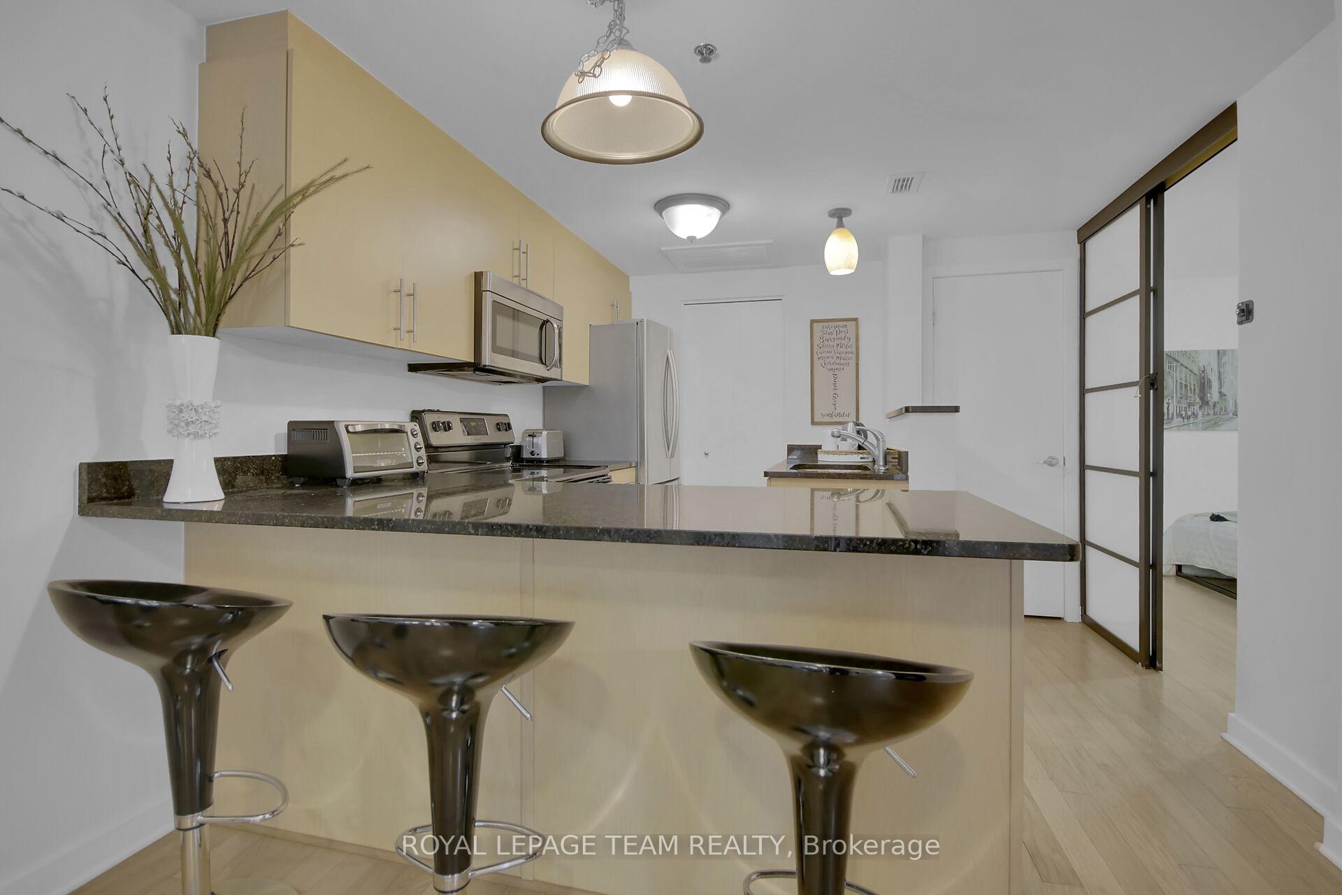 Photo 10 of Unit 102, 142 Daly Avenue, Ottawa, Sandy Hill — HOMEH