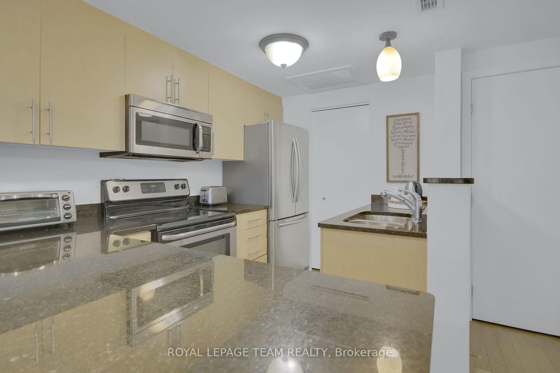Photo 14 of Unit 102, 142 Daly Avenue, Ottawa, Sandy Hill — HOMEH