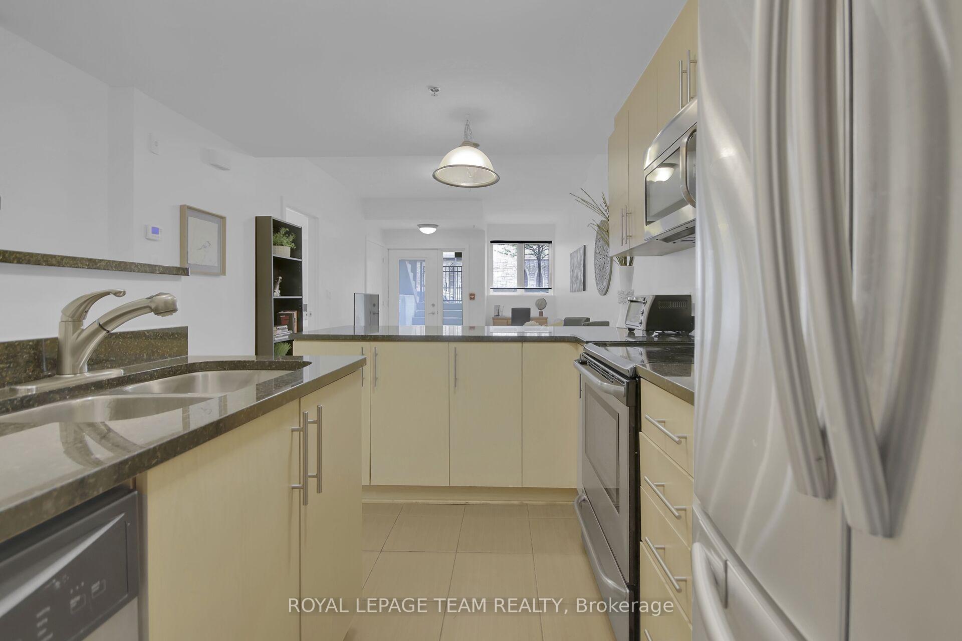 Photo 15 of Unit 102, 142 Daly Avenue, Ottawa, Sandy Hill — HOMEH