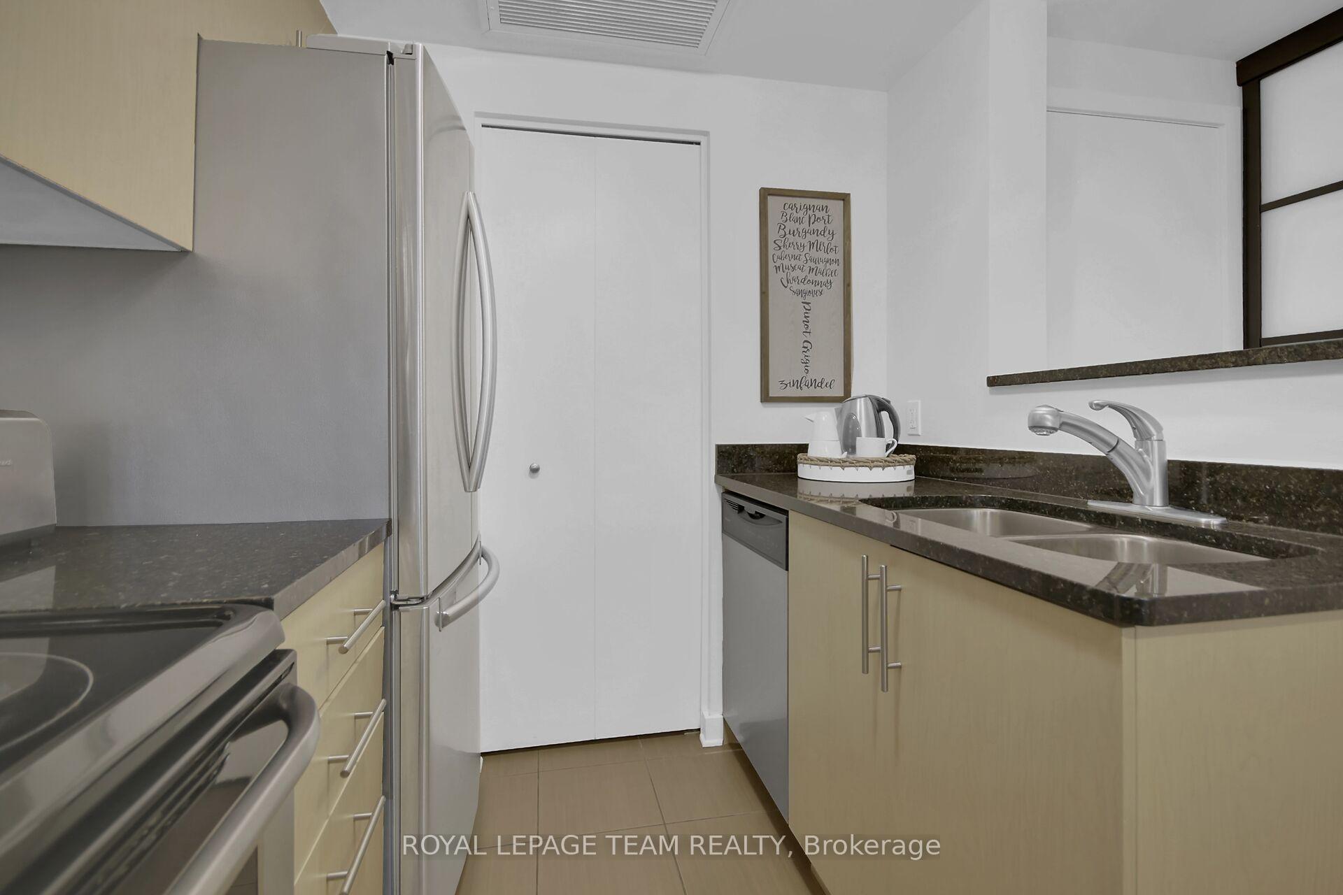 Photo 16 of Unit 102, 142 Daly Avenue, Ottawa, Sandy Hill — HOMEH
