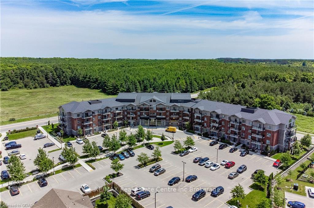 Photo 2 of Unit 109, 35 Kingsbury Square, Guelph, Pineridge/Westminster Woods — HOMEH