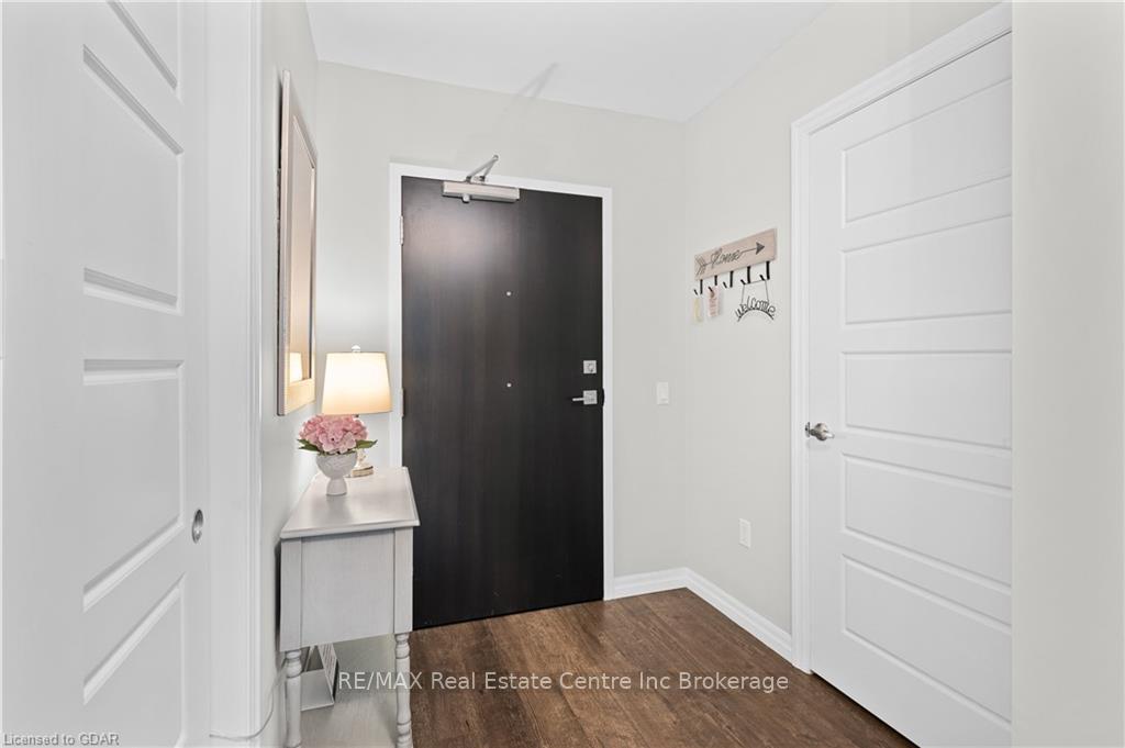 Photo 6 of Unit 109, 35 Kingsbury Square, Guelph, Pineridge/Westminster Woods — HOMEH