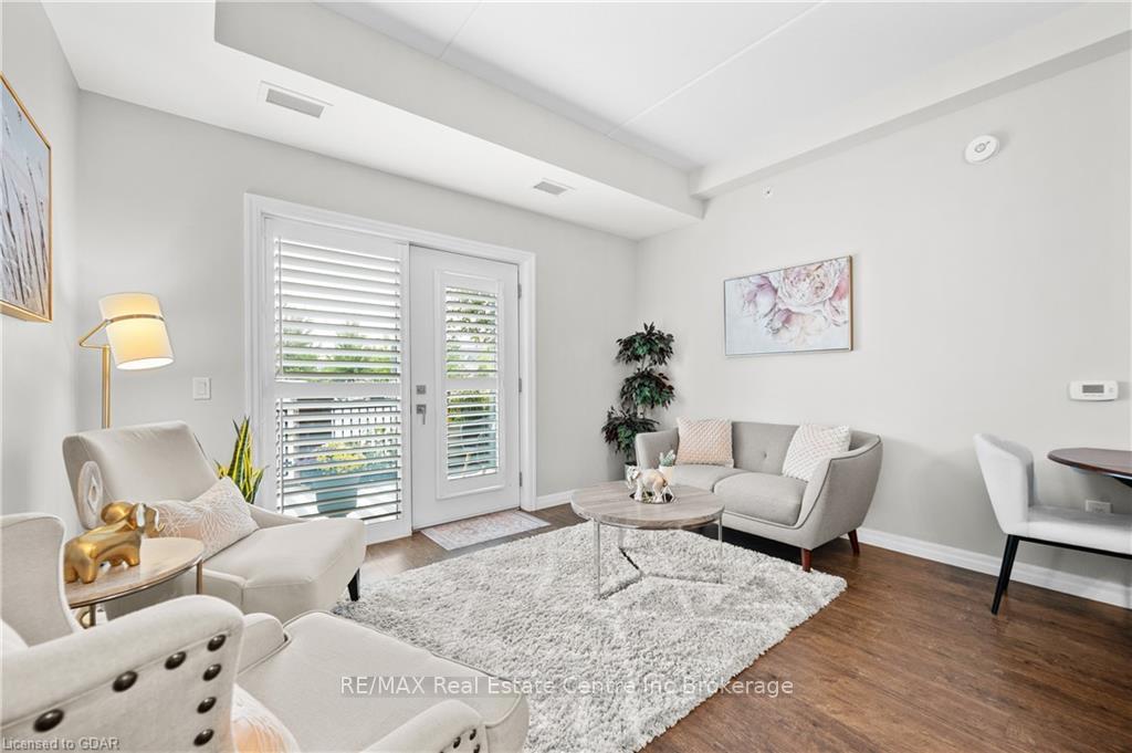 Photo 10 of Unit 109, 35 Kingsbury Square, Guelph, Pineridge/Westminster Woods — HOMEH