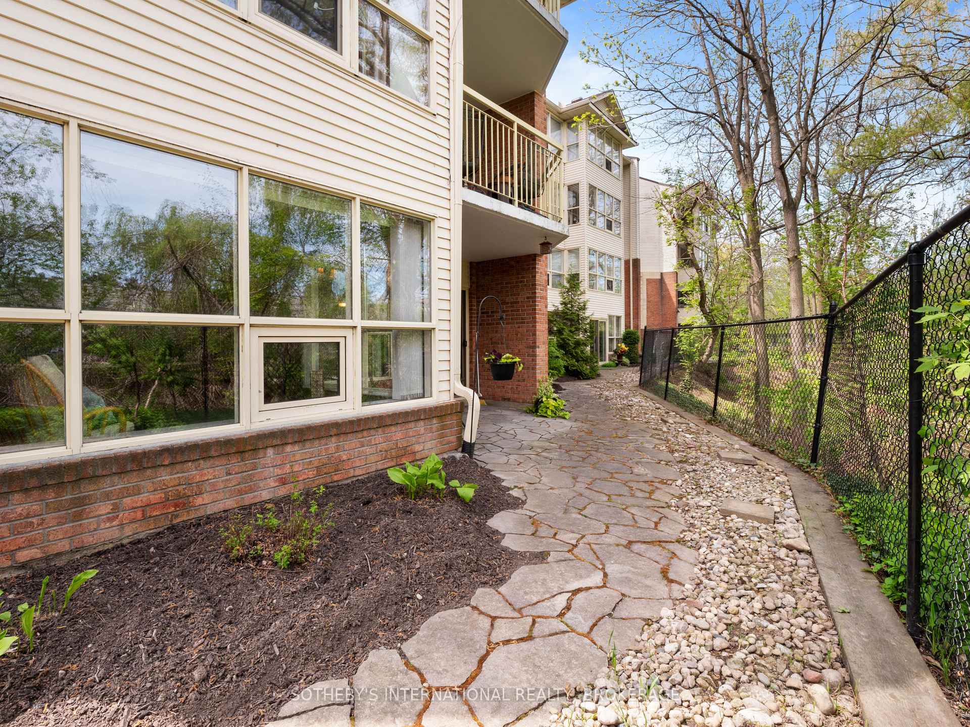 Photo 19 of Unit 105, 244 Lakeshore Road, St. Catharines, Vine/Linwell — HOMEH
