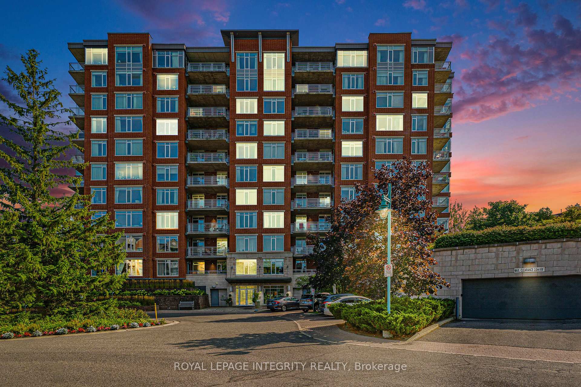 Photo 2 of Unit 704, 136 Darlington Private, Ottawa, Hunt Club/Western Community — HOMEH