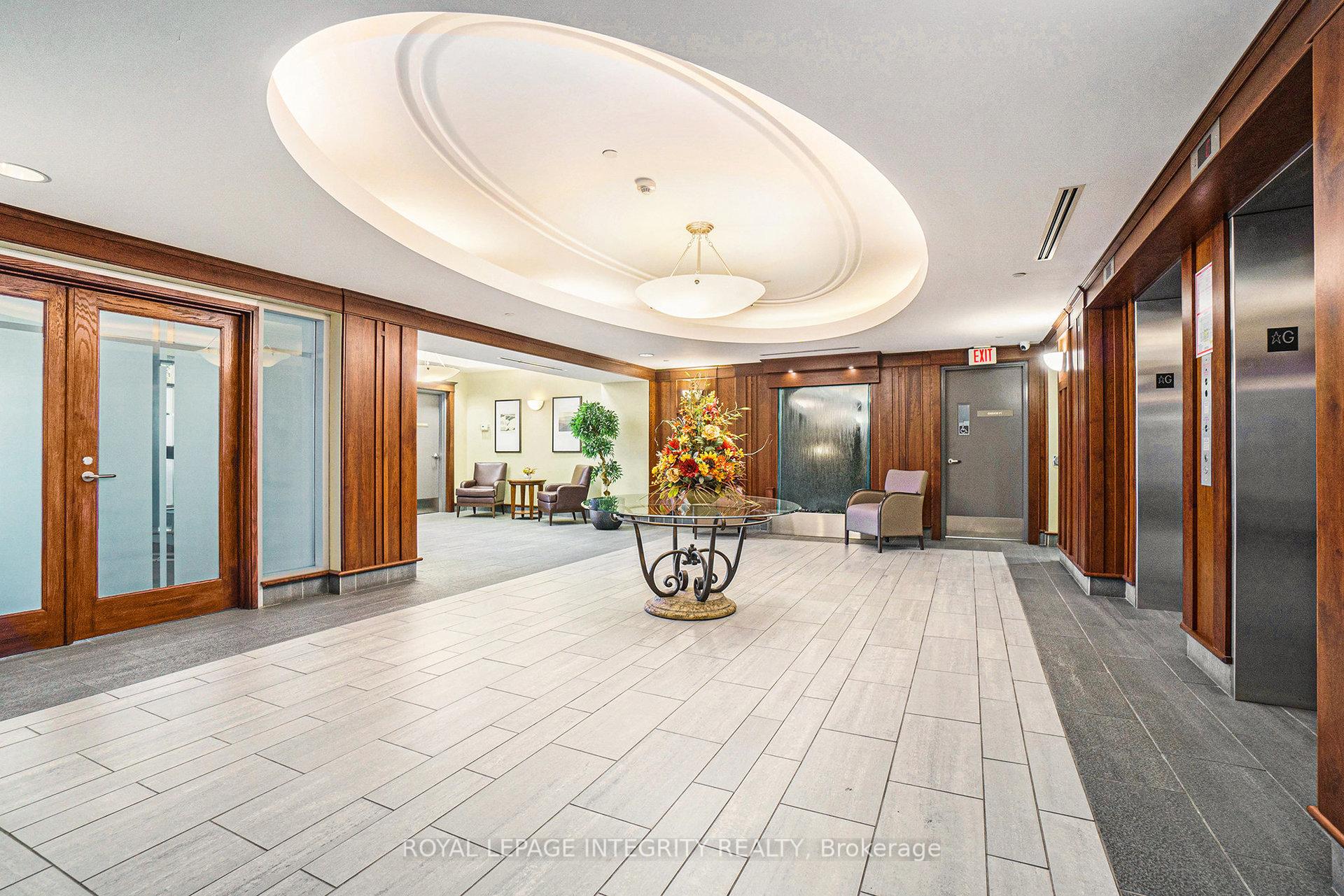 Photo 3 of Unit 704, 136 Darlington Private, Ottawa, Hunt Club/Western Community — HOMEH