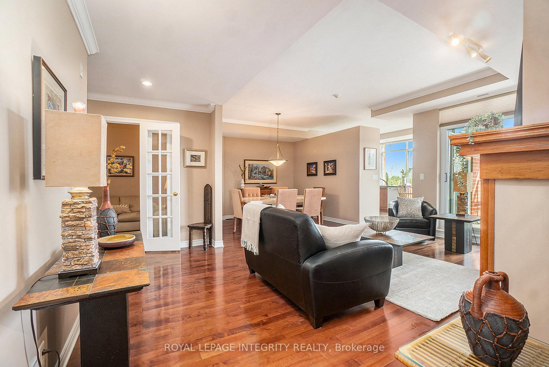 Photo 7 of Unit 704, 136 Darlington Private, Ottawa, Hunt Club/Western Community — HOMEH