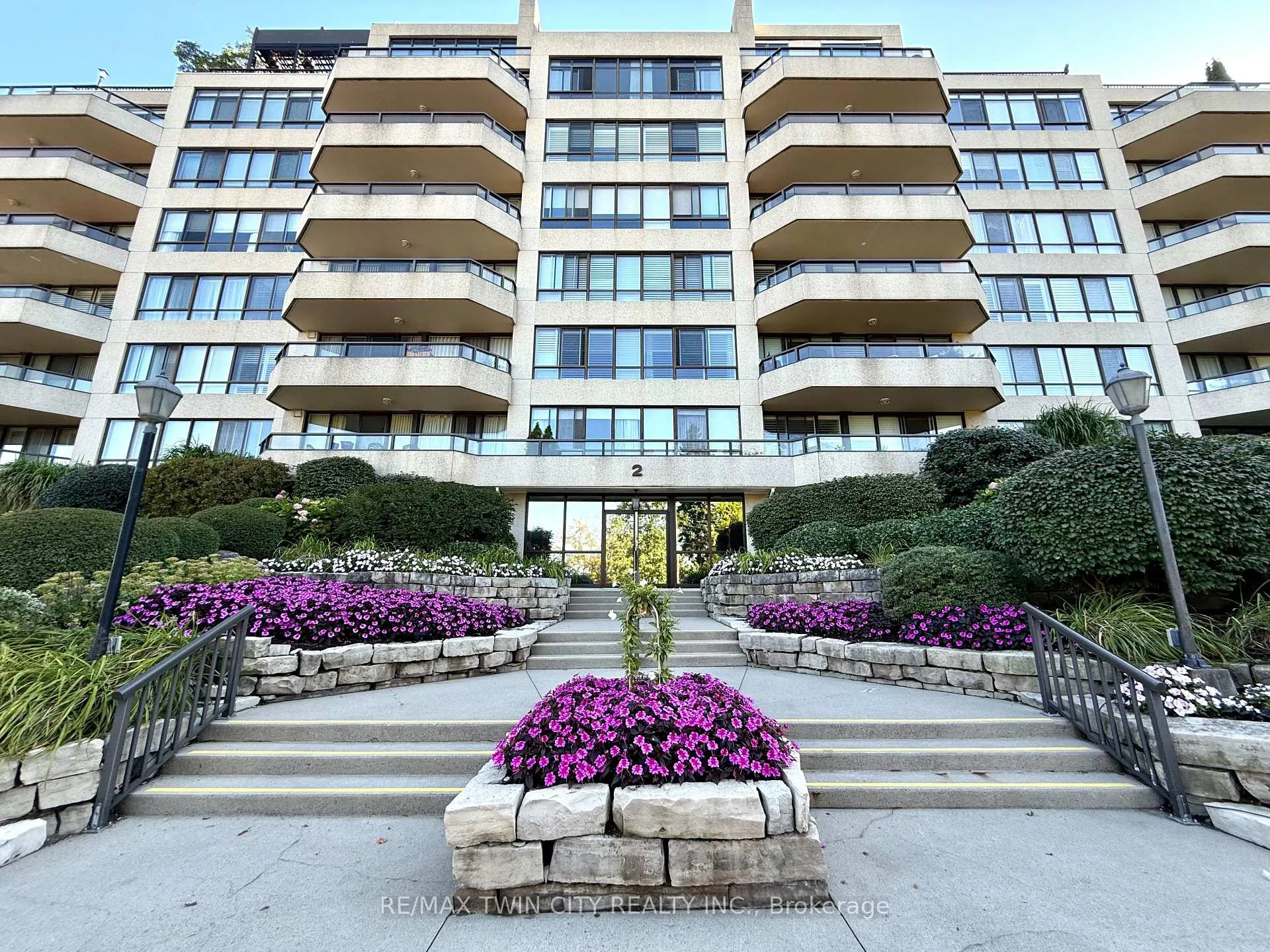 Photo 2 of Unit 504, 2 Lancaster Street E, Kitchener — HOMEH