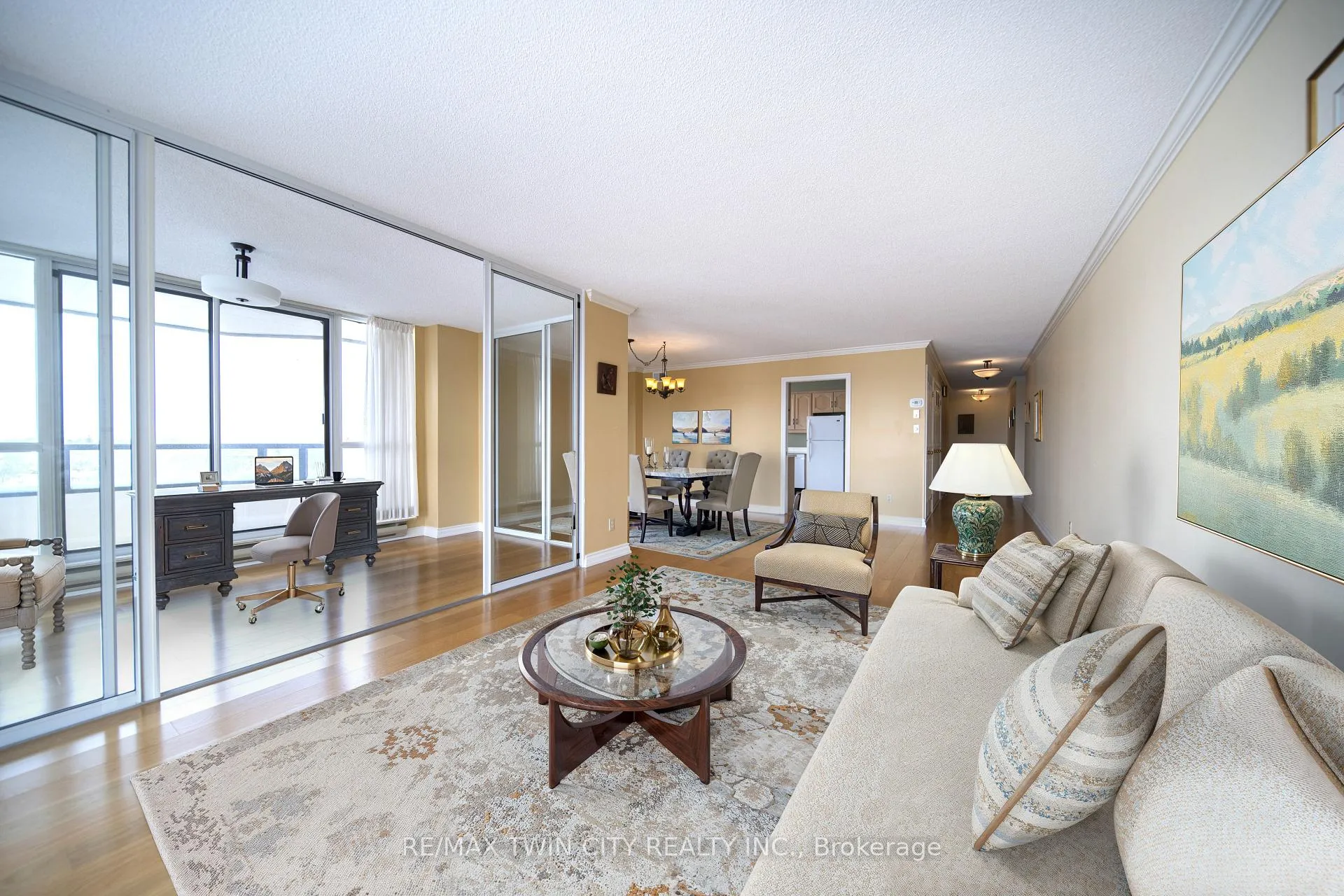 Photo 8 of Unit 504, 2 Lancaster Street E, Kitchener — HOMEH