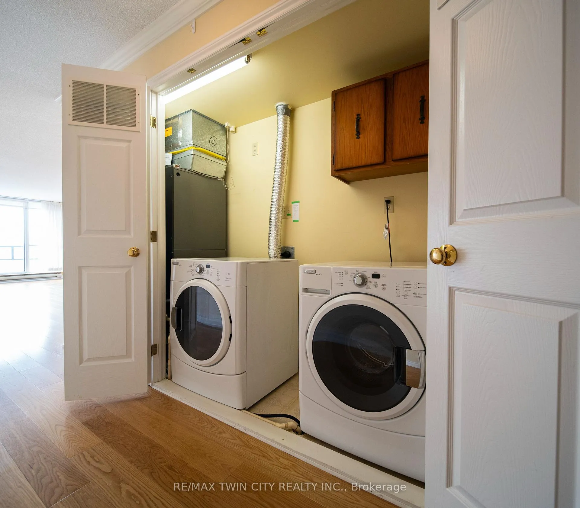 Photo 26 of Unit 504, 2 Lancaster Street E, Kitchener — HOMEH
