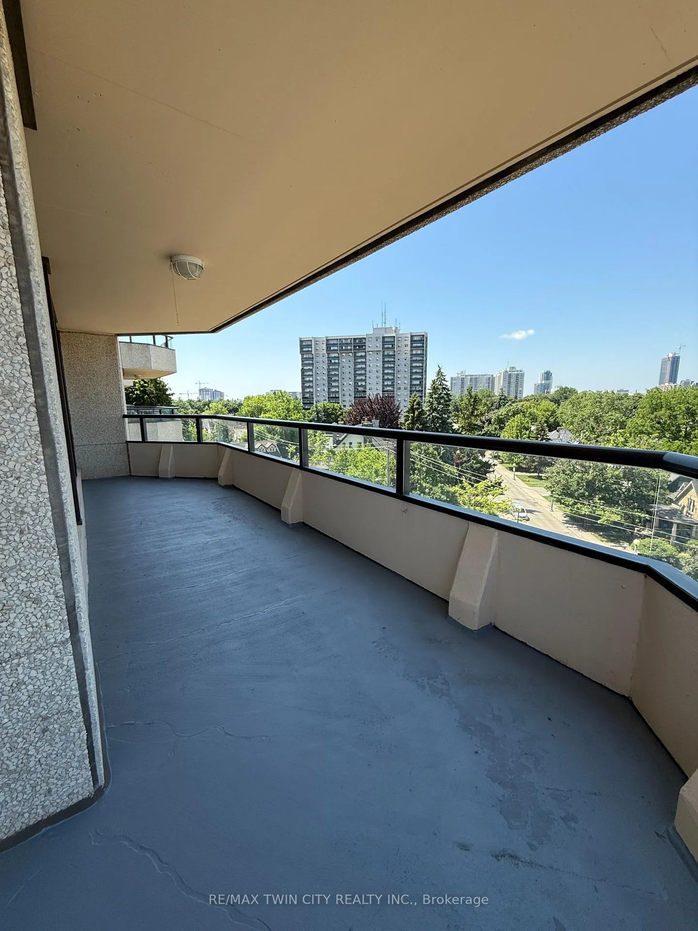 Photo 27 of Unit 504, 2 Lancaster Street E, Kitchener — HOMEH