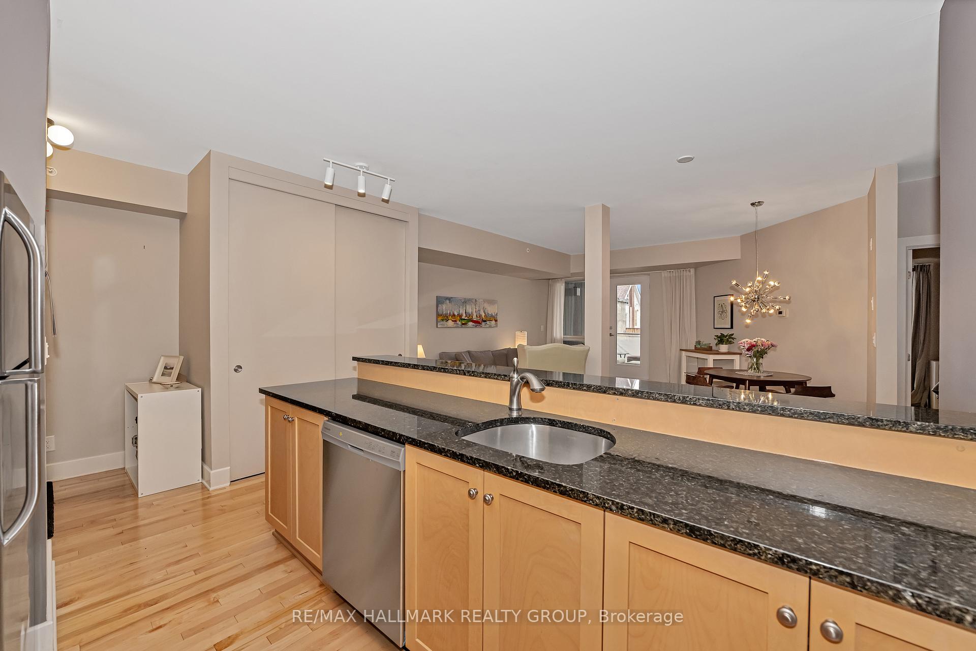 Photo 15 of Unit 201, 390 Booth Street, Ottawa, West Centre Town — HOMEH