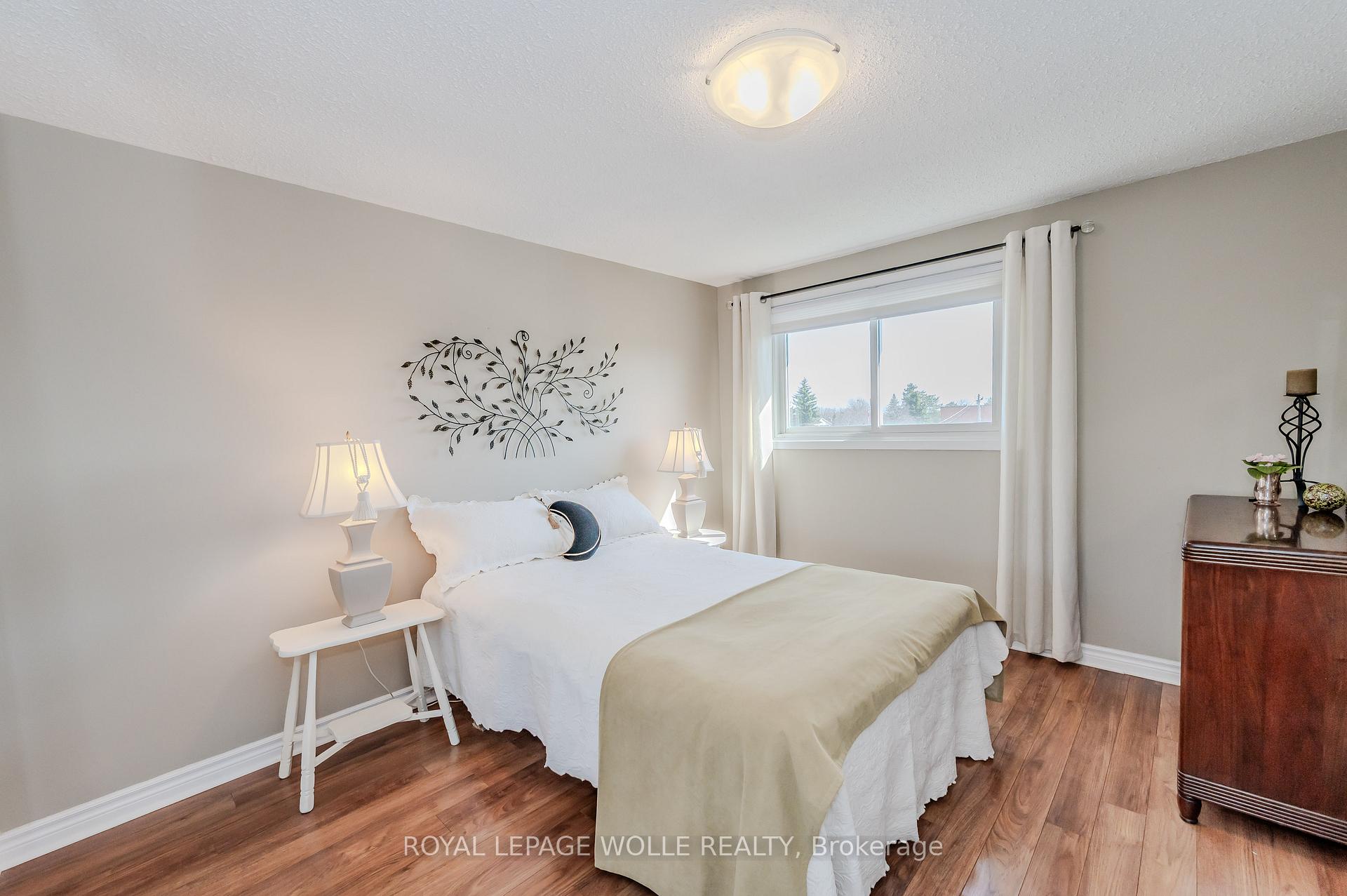 Photo 13 of Unit 33, 25 Upper Canada Drive, Kitchener — HOMEH