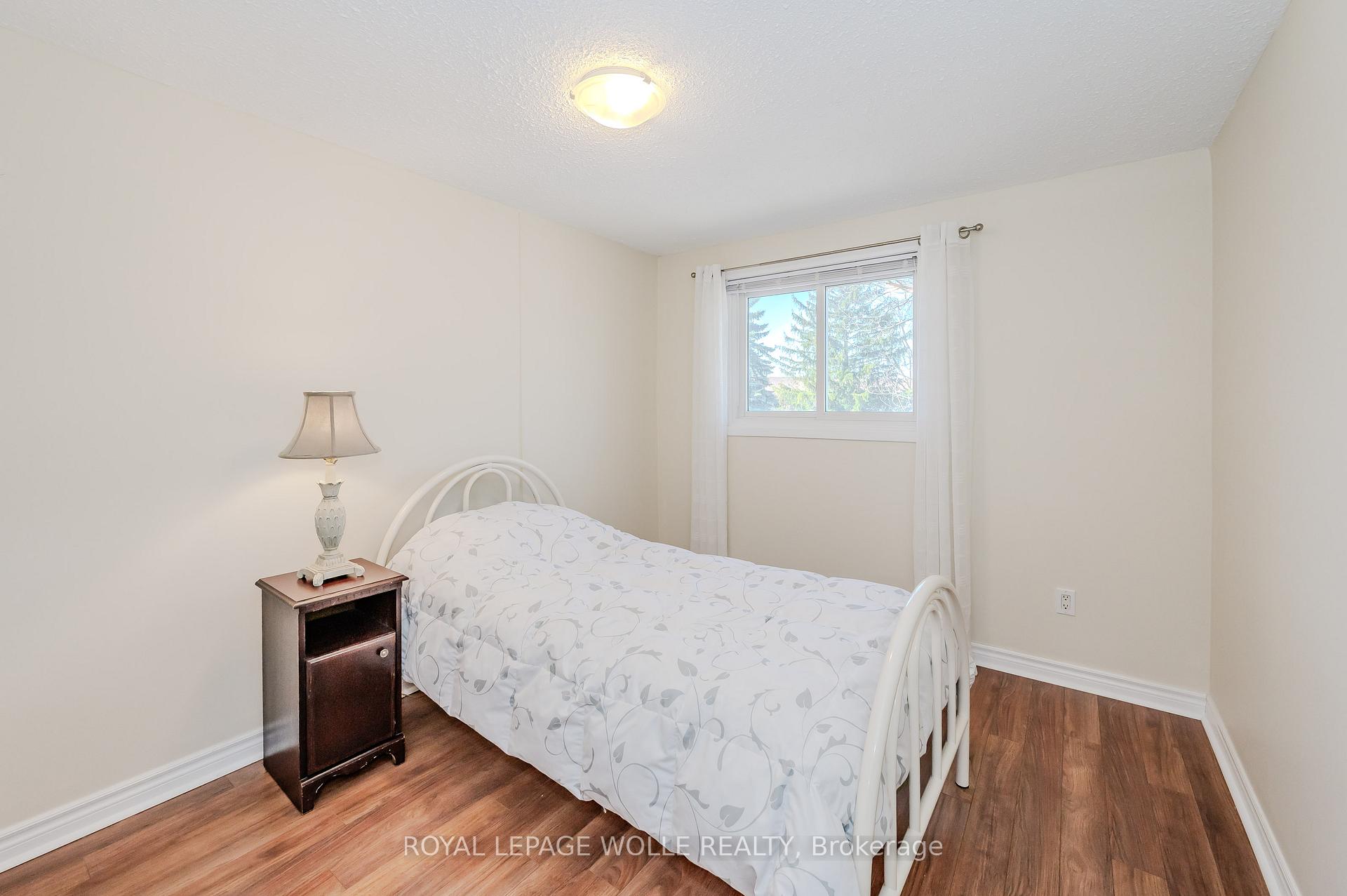 Photo 14 of Unit 33, 25 Upper Canada Drive, Kitchener — HOMEH