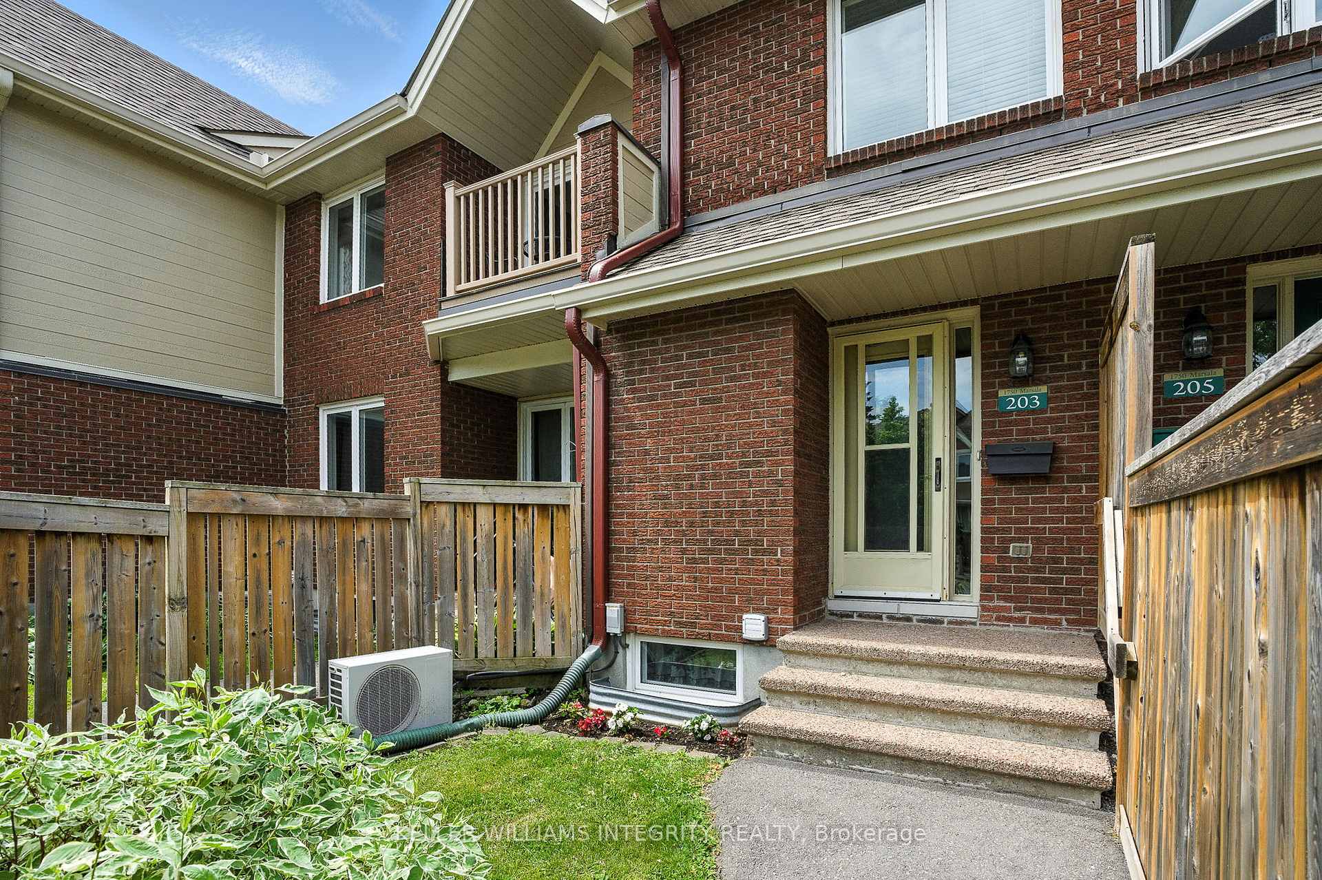 Photo 2 of Unit 203, 1750 Marsala Crescent, Ottawa, Fallingbrook/Pineridge — HOMEH