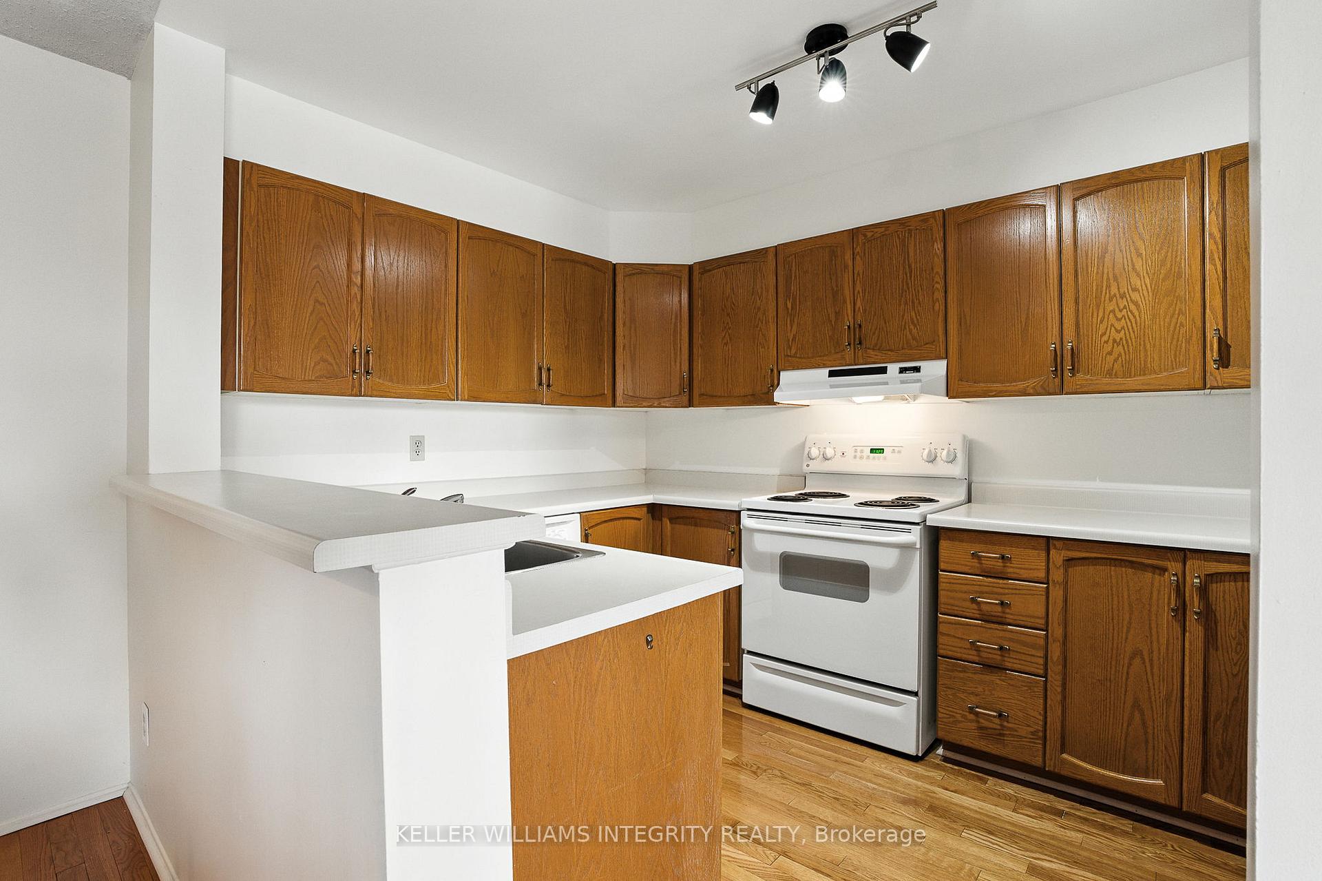 Photo 13 of Unit 203, 1750 Marsala Crescent, Ottawa, Fallingbrook/Pineridge — HOMEH