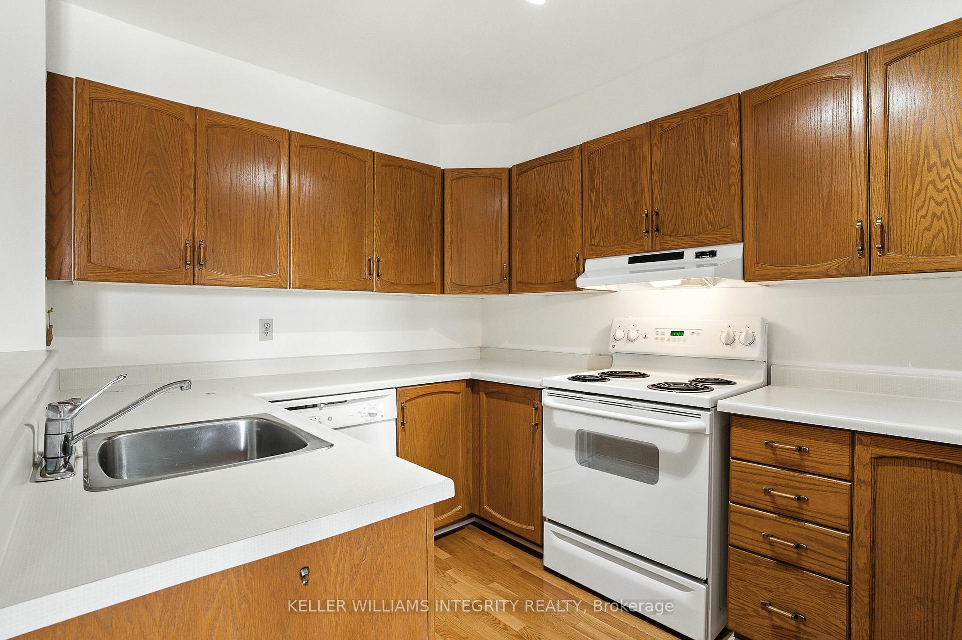 Photo 14 of Unit 203, 1750 Marsala Crescent, Ottawa, Fallingbrook/Pineridge — HOMEH