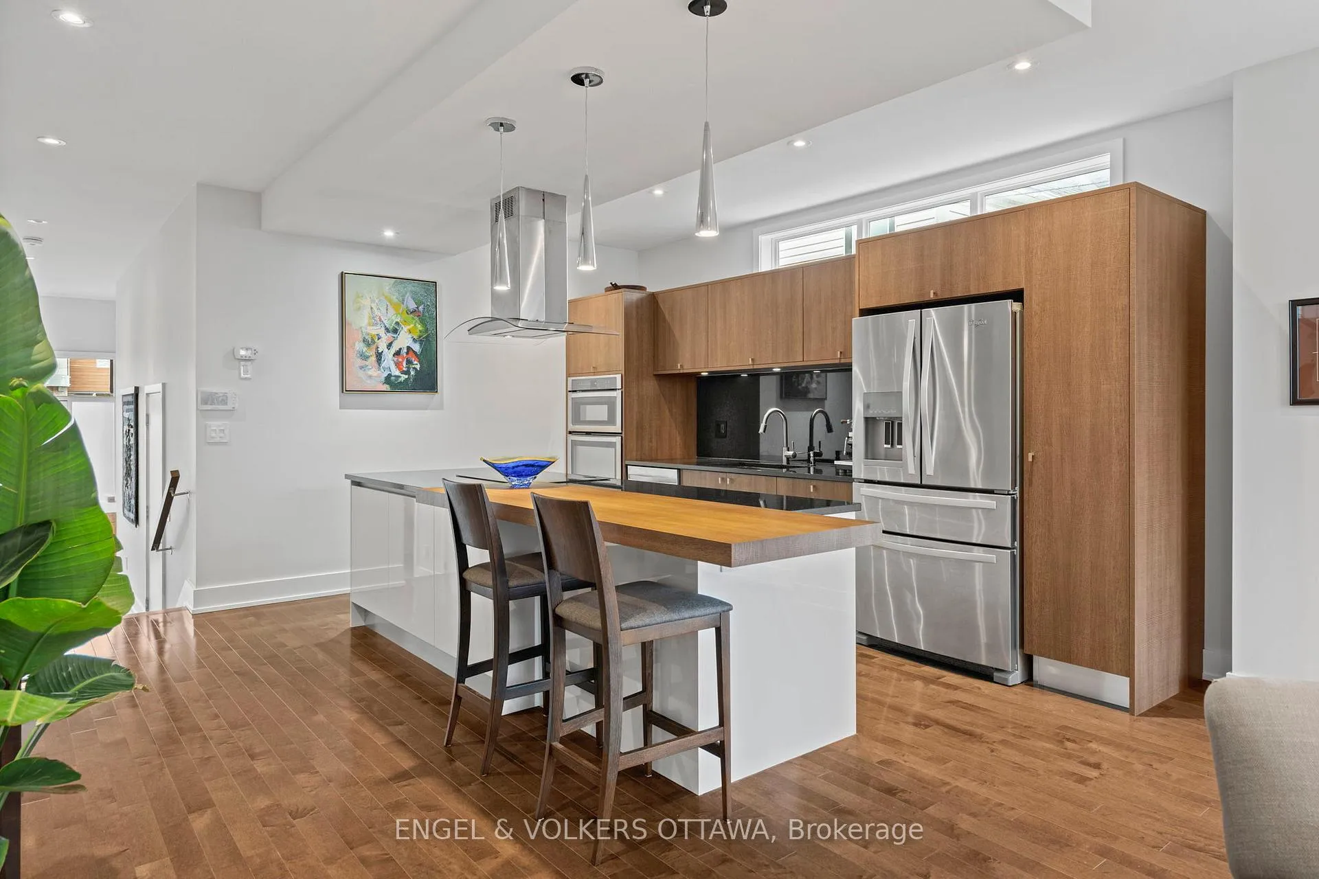 Photo 10 of 381 Roosevelt Avenue, Ottawa, Westboro West — HOMEH